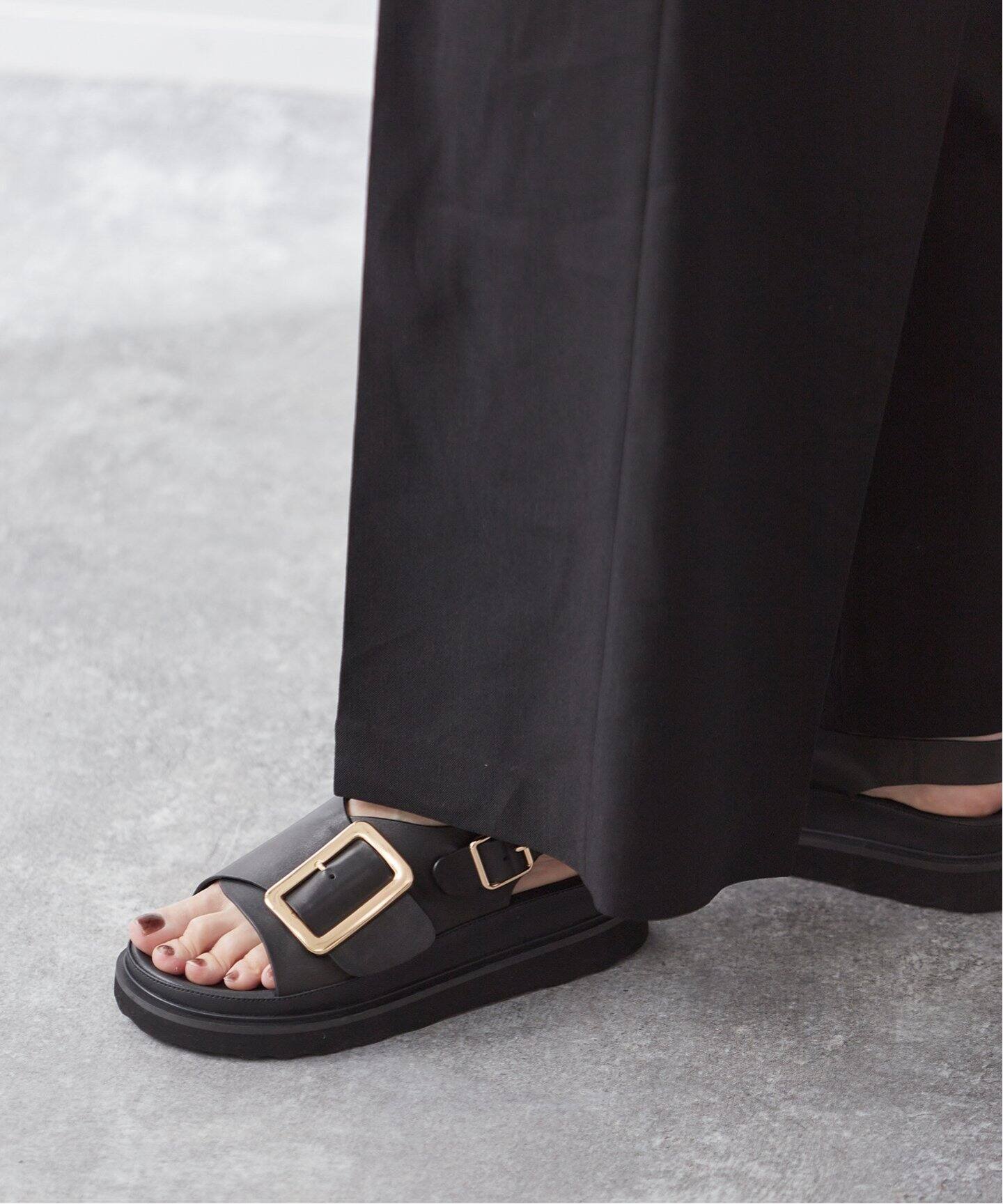 追加予約》《別注》【MOHI / モヒ】ストラップ バックルサンダル  