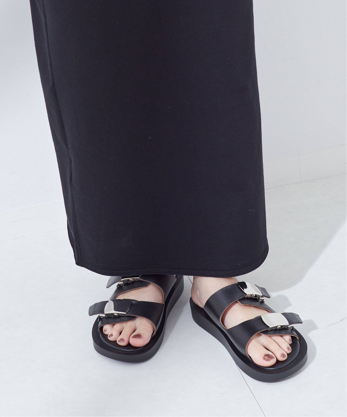 別注》【CAMINANDO/カミナンド】LEATHER BUCKLE PLATFORM：サンダル 