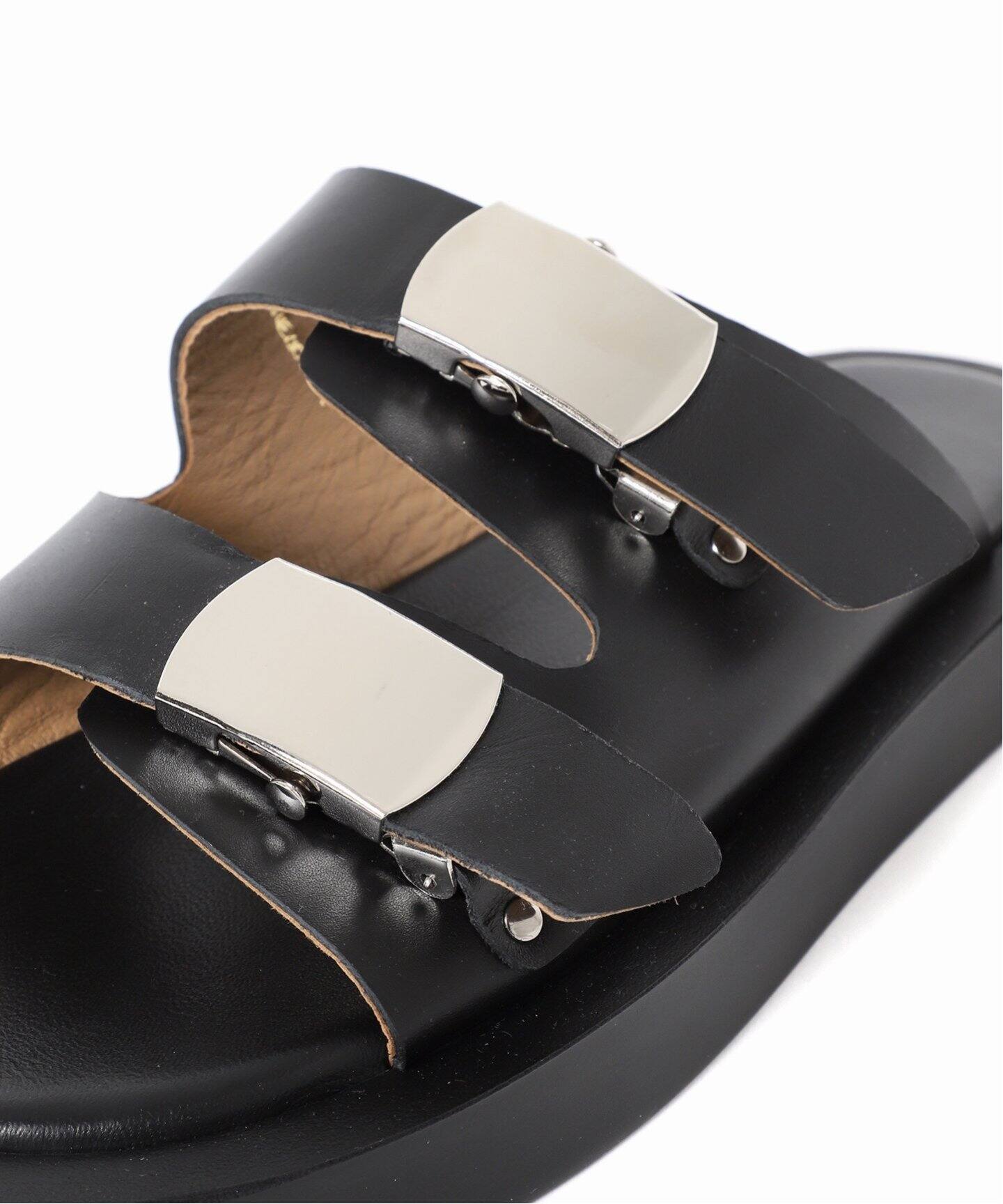 別注》【CAMINANDO/カミナンド】LEATHER BUCKLE PLATFORM：サンダル 