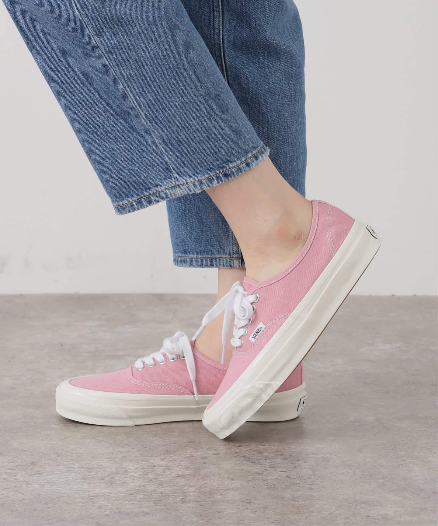 【Vans】ピンク LX Authentic 44 スニーカー OTW by Vans LX Authentic 44 | Light Pink | SVD USA