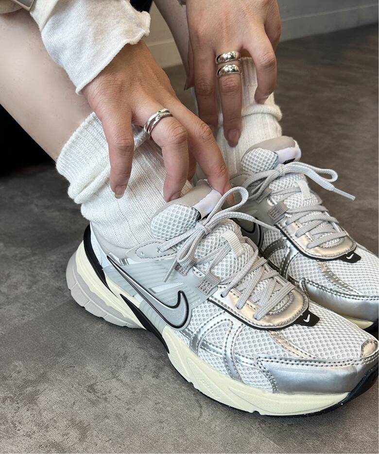 追加》【NIKE/ ナイキ】ウィメンズV2K RUN FD0736（スニーカー 