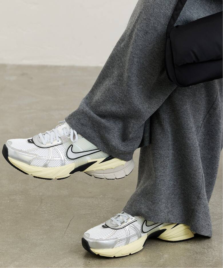 追加》【NIKE/ ナイキ】ウィメンズV2K RUN FD0736（スニーカー 