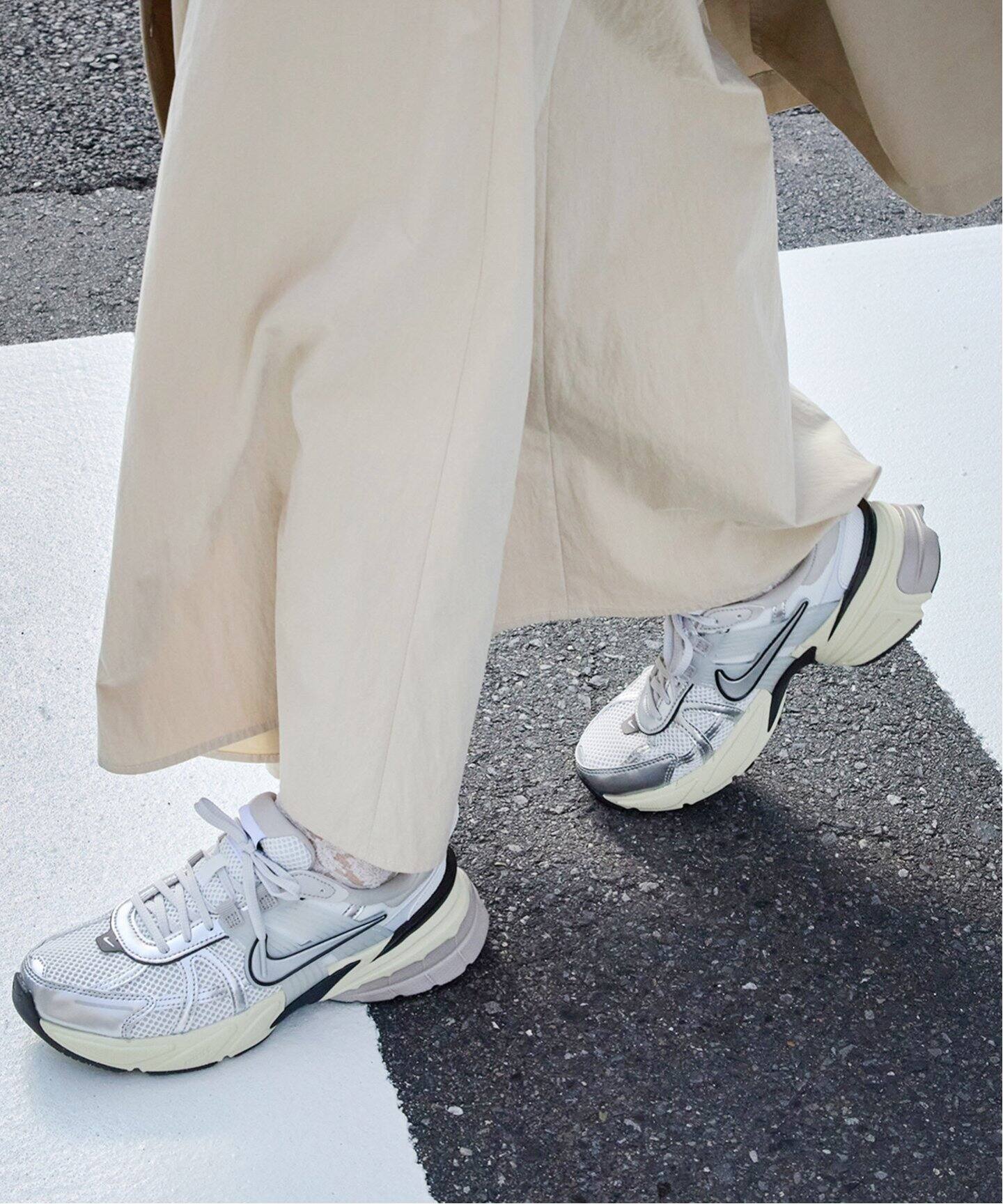 追加》【NIKE/ ナイキ】ウィメンズV2K RUN FD0736（スニーカー 