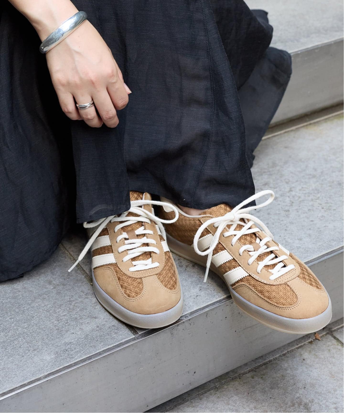 adidas Originals】GAZELLE INDOOR（スニーカー）｜JOURNAL STANDARD