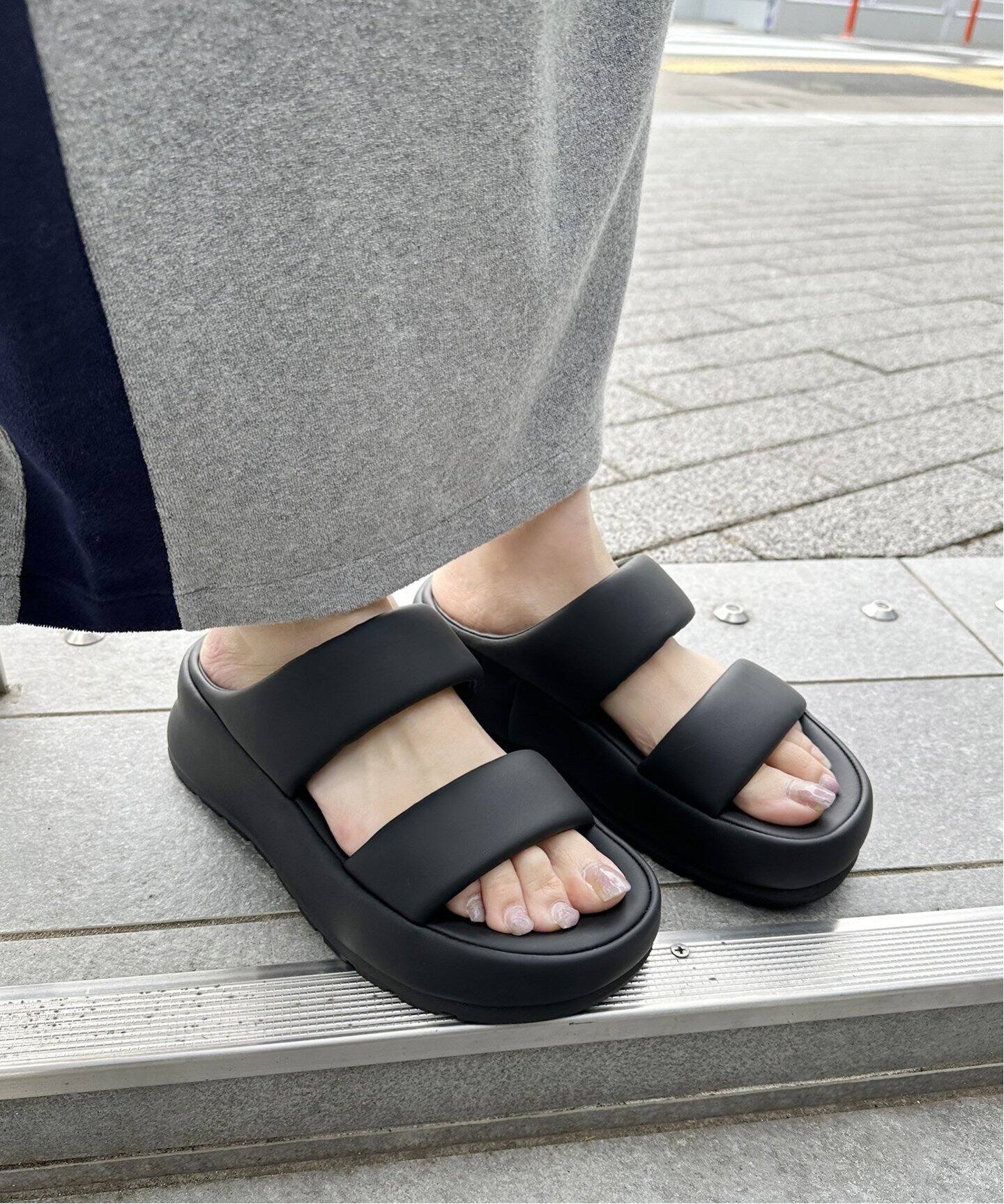 予約》【MOHI/モヒ】 パデット2ストラップサンダル（サンダル  