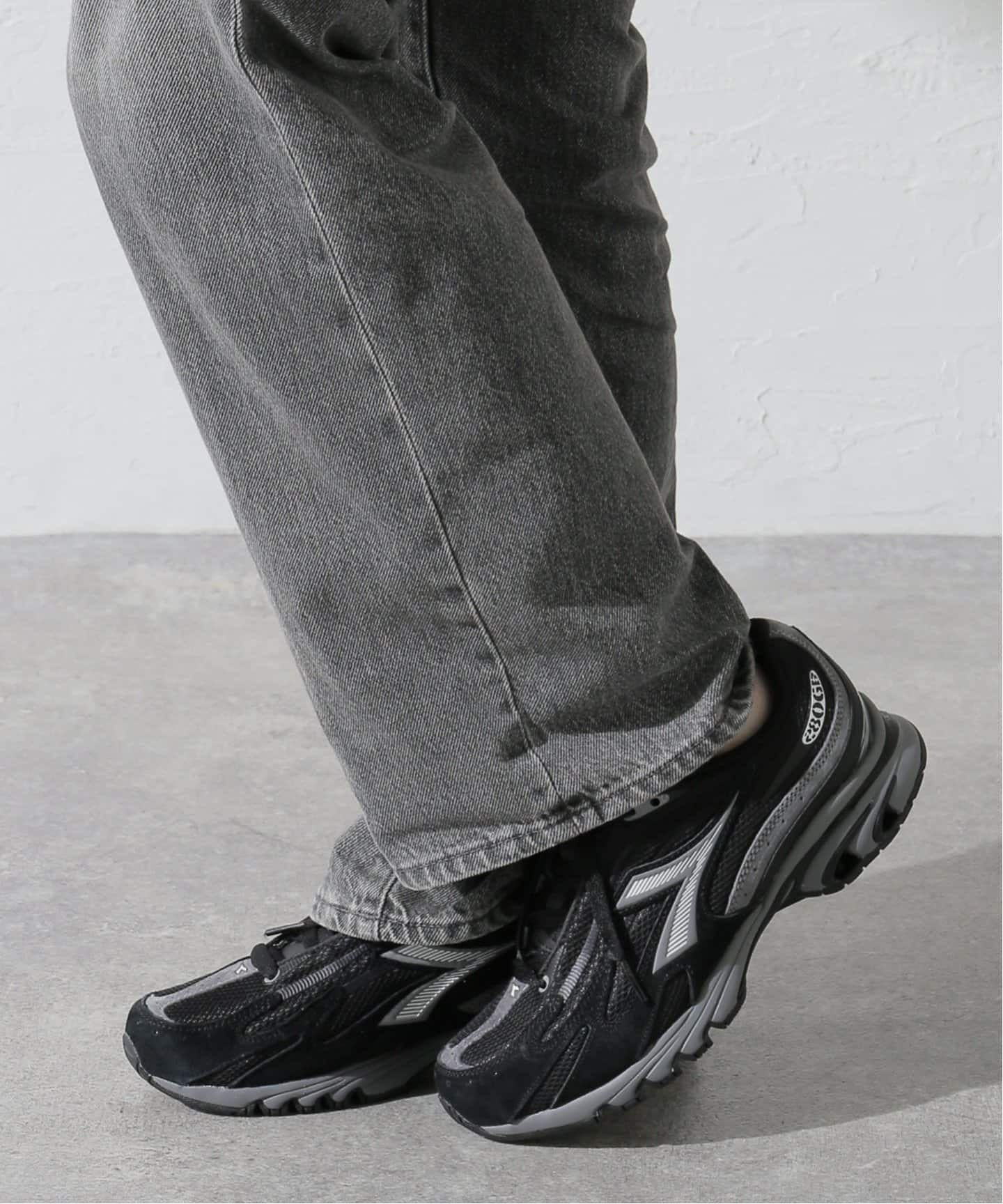 Diadora / ディアドラ】 MYTHOS PROPULSION SNEAKERS