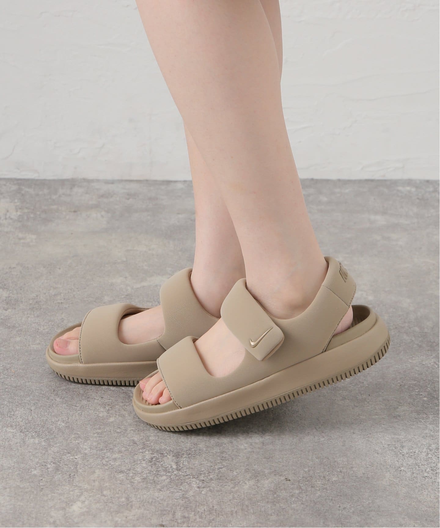 【Nike】美脚盛れ★NIKE CALM リラックスムードの快適サンダル JOURNAL STANDARD relume｜【NIKE/ナイキ】 W CALM SANDAL