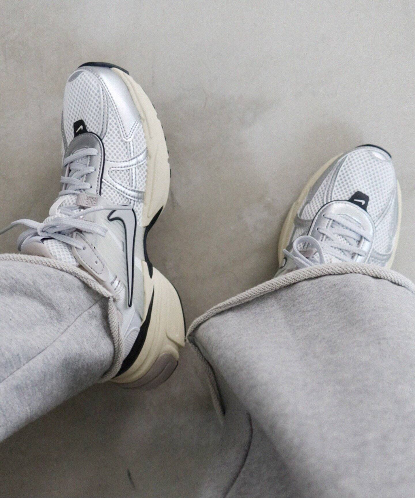 追加2》【NIKE/ナイキ】ウィメンズ V2K ラン：スニーカー（スニーカー 