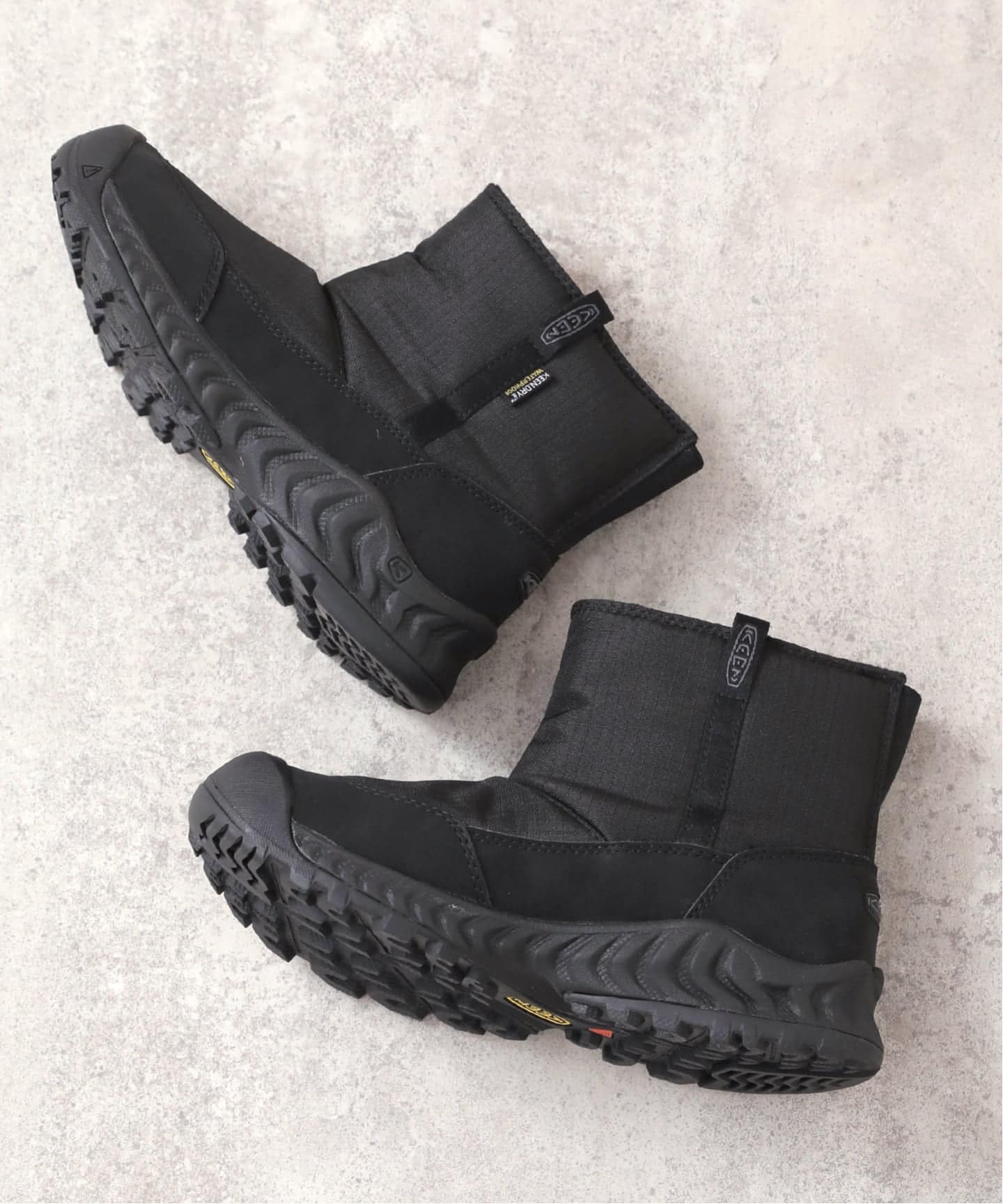 KEEN/キーン】HOOD NXIS PULL ON WP（ブーティ・ショートブーツ