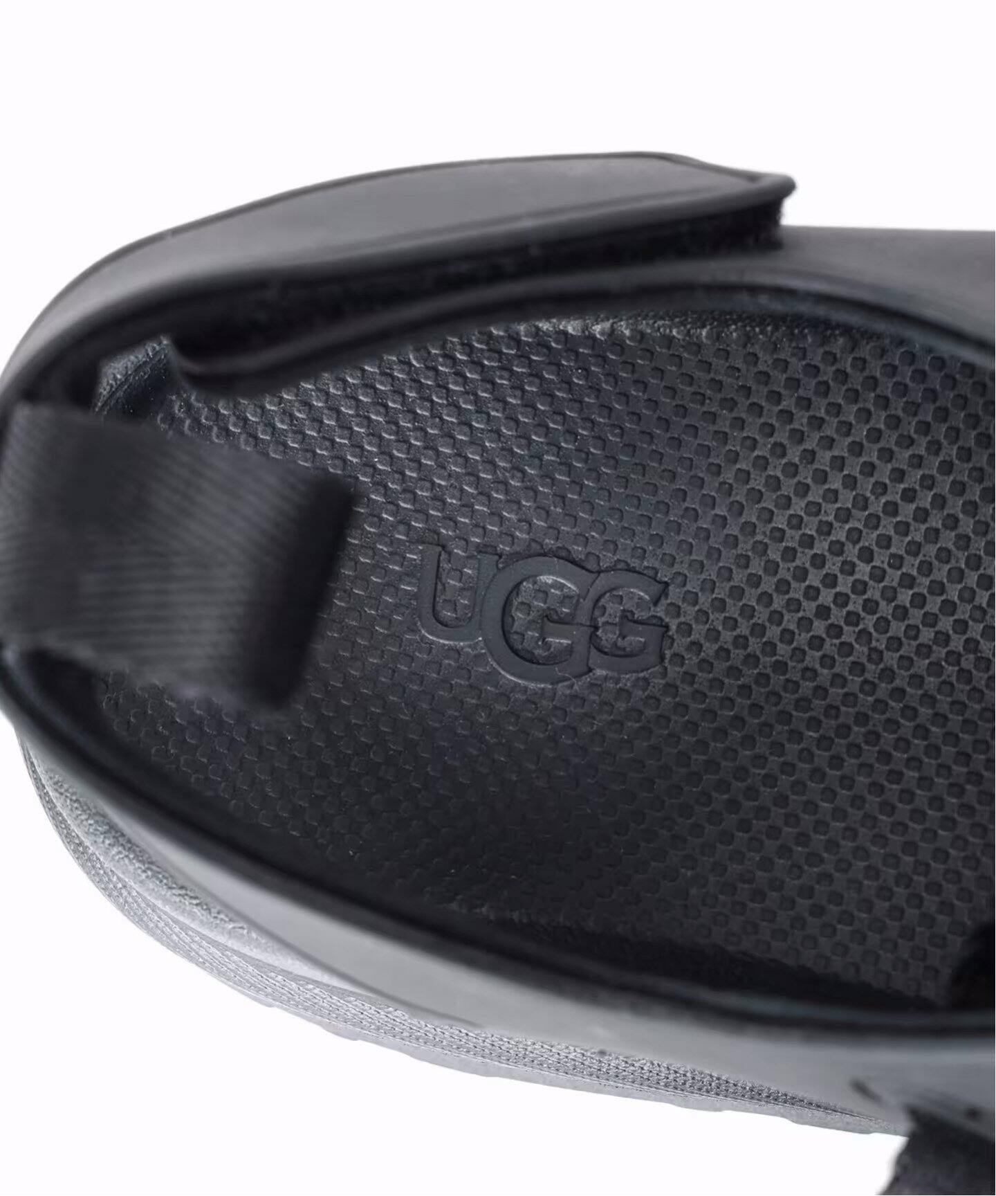 UGG アグ W GOLDENGLOW フレームワーク ブラック 25プラージュ 追加》【UGG/アグ】W GOLDENGLOW 1152685：サンダル（サンダル