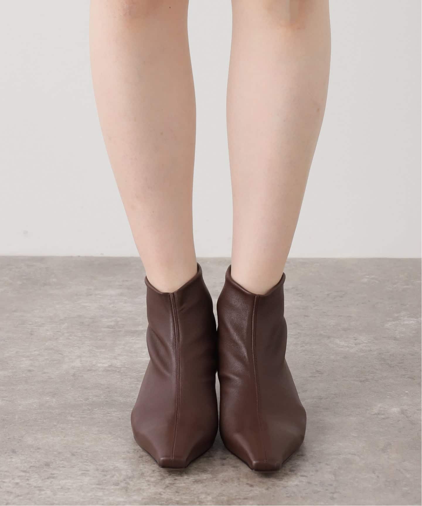 NEOUS/ネオアス】IDRA LEATHER STRETCH BOOTS（ブーティ・ショート