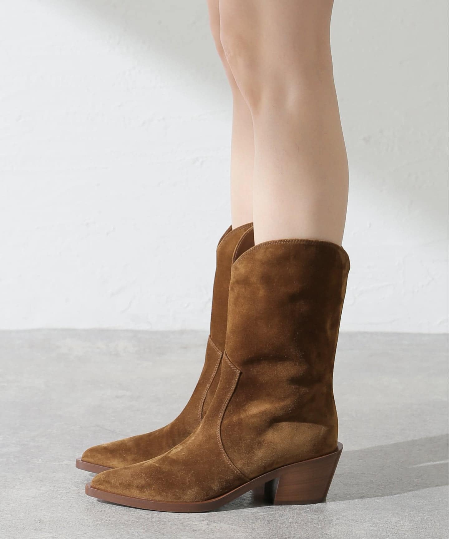 GIANVITO ROSSI/ジャンヴィト ロッシ】 SUEDE MID ブーツ（ブーティ