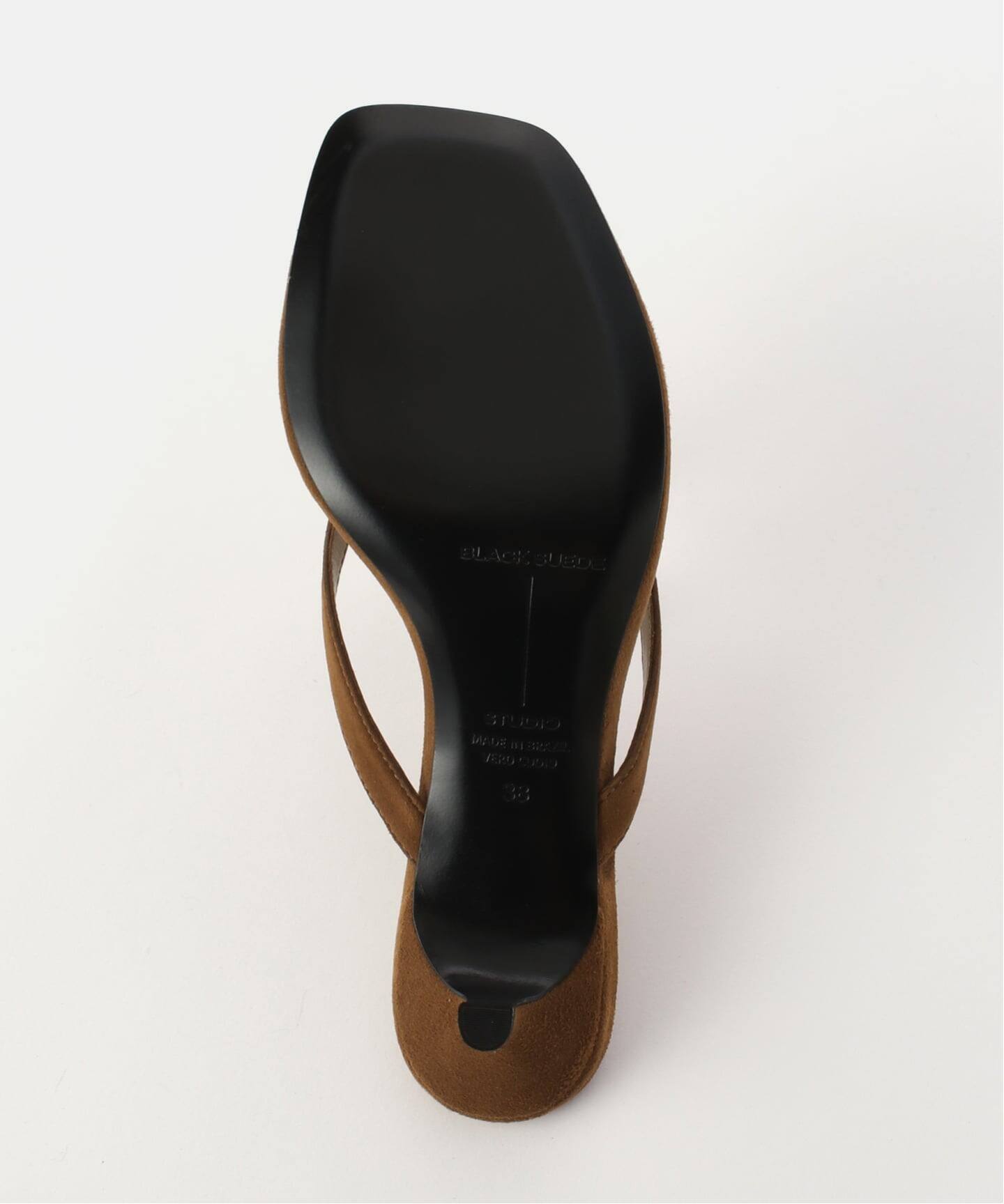 値下!超美品　BLACK SUEDE STUDIO ベージュサンダル35size BLACK SUEDE STUDIO/ブラックスエードスタジオ】THONGS サンダル