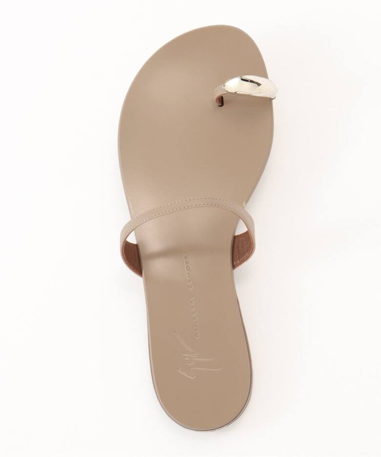 GIUSEPPE ZANOTTI/ジュゼッペ ザノッティ】 SILVER PLATE FLAT SANDAL 