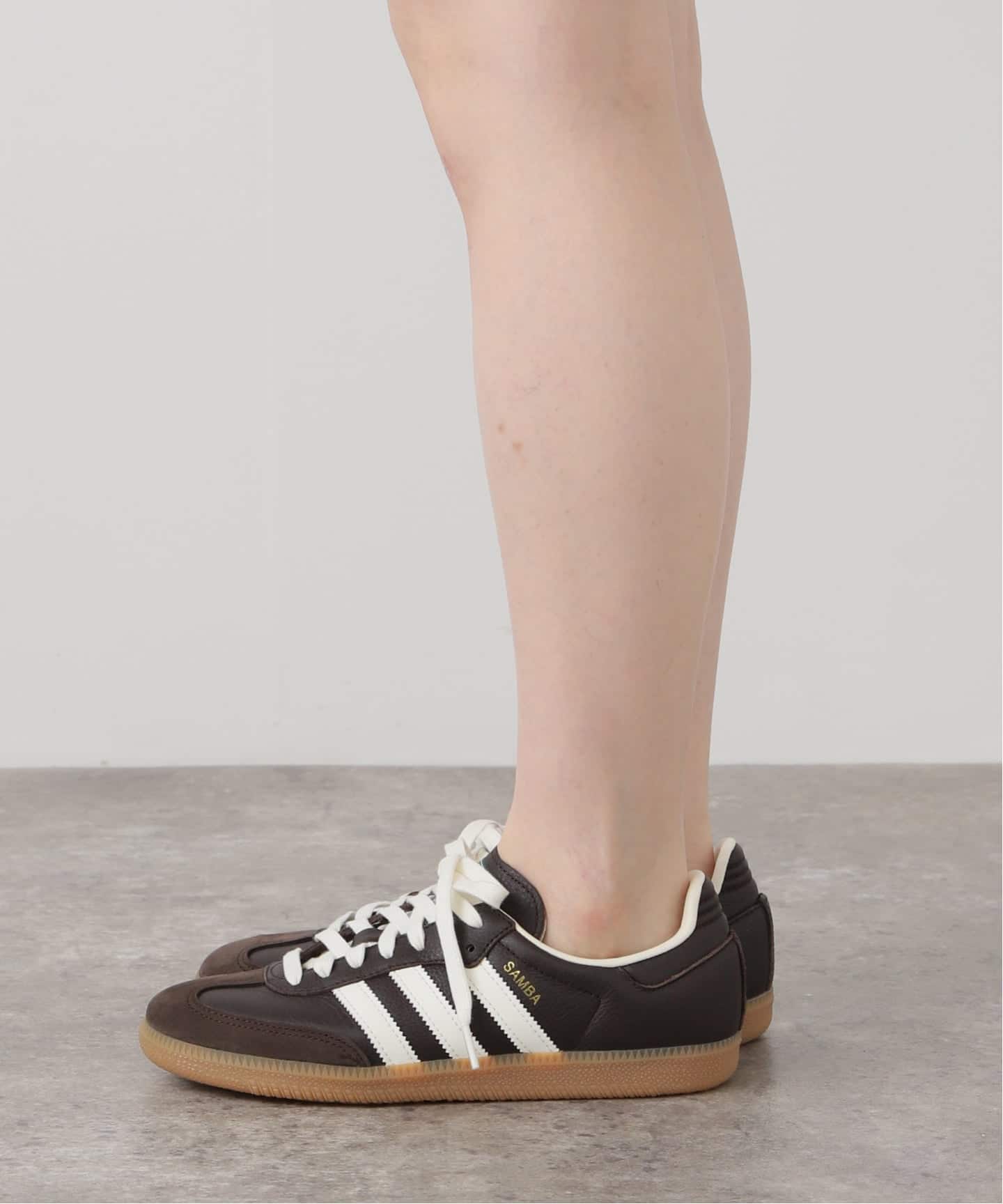 L'Appartementアディダス　SAMBA OG ADIDAS/アディダス】 DARKBROWN SAMBA OG（スニーカー）｜L