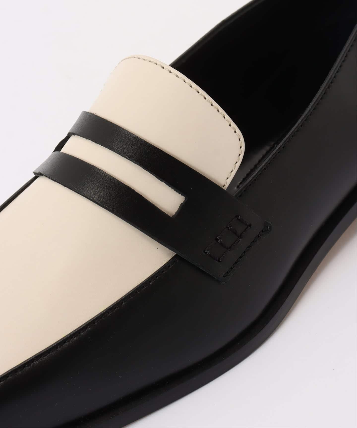 新品 アパルトモン マノロブラニク ピカタローファー 新品 アパルトモン マノロブラニク ピカタローファー