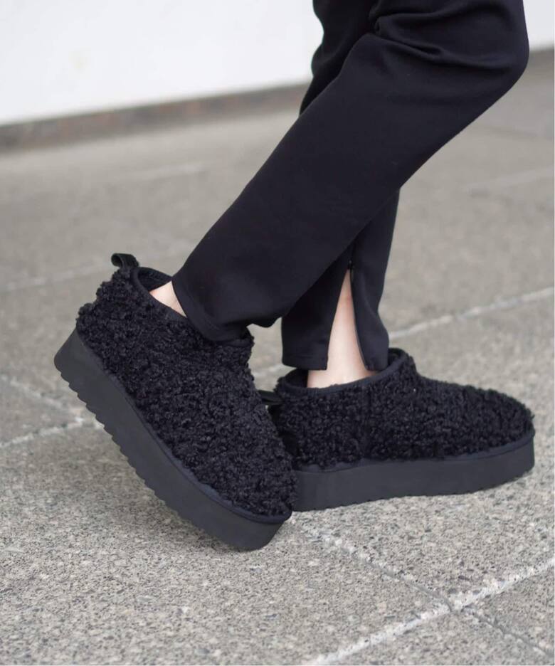 COLORS OF CALIFORNIA】curly fake fur boot（ブーティ・ショート  