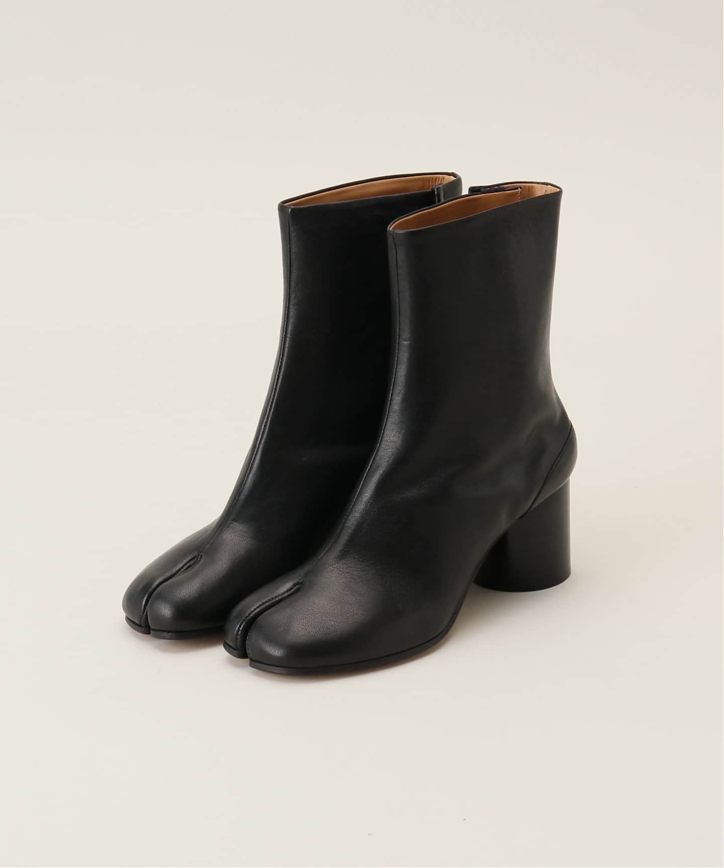 ショートブーツ・ブーティ Maison Margiela Tabi Ankle Boots Maison Margiela/メゾン マルジェラ】TABI ANKLE BOOTS 6cm