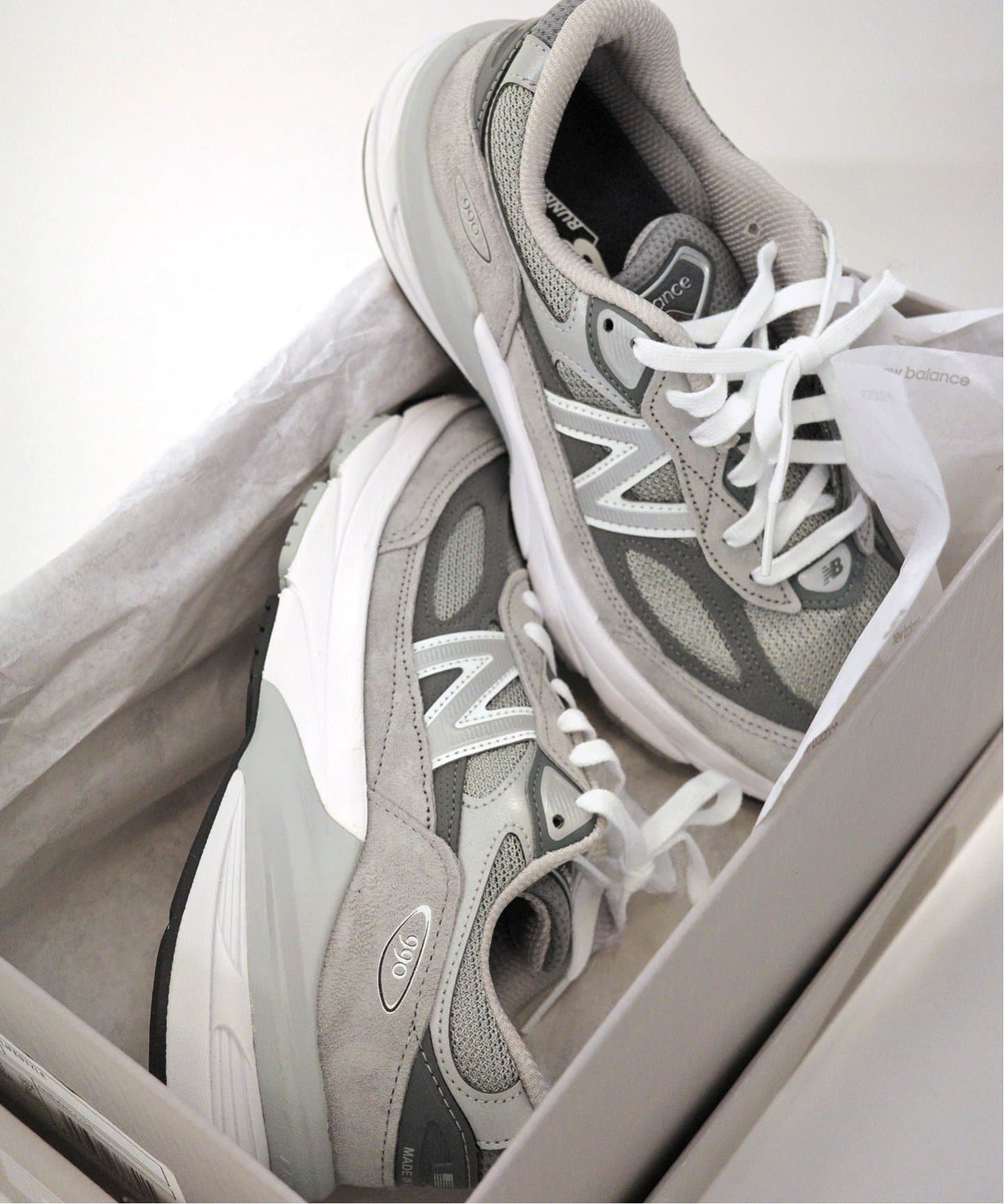 New Balance 990 スニーカー グレー ニューバランス 990シリーズの最新