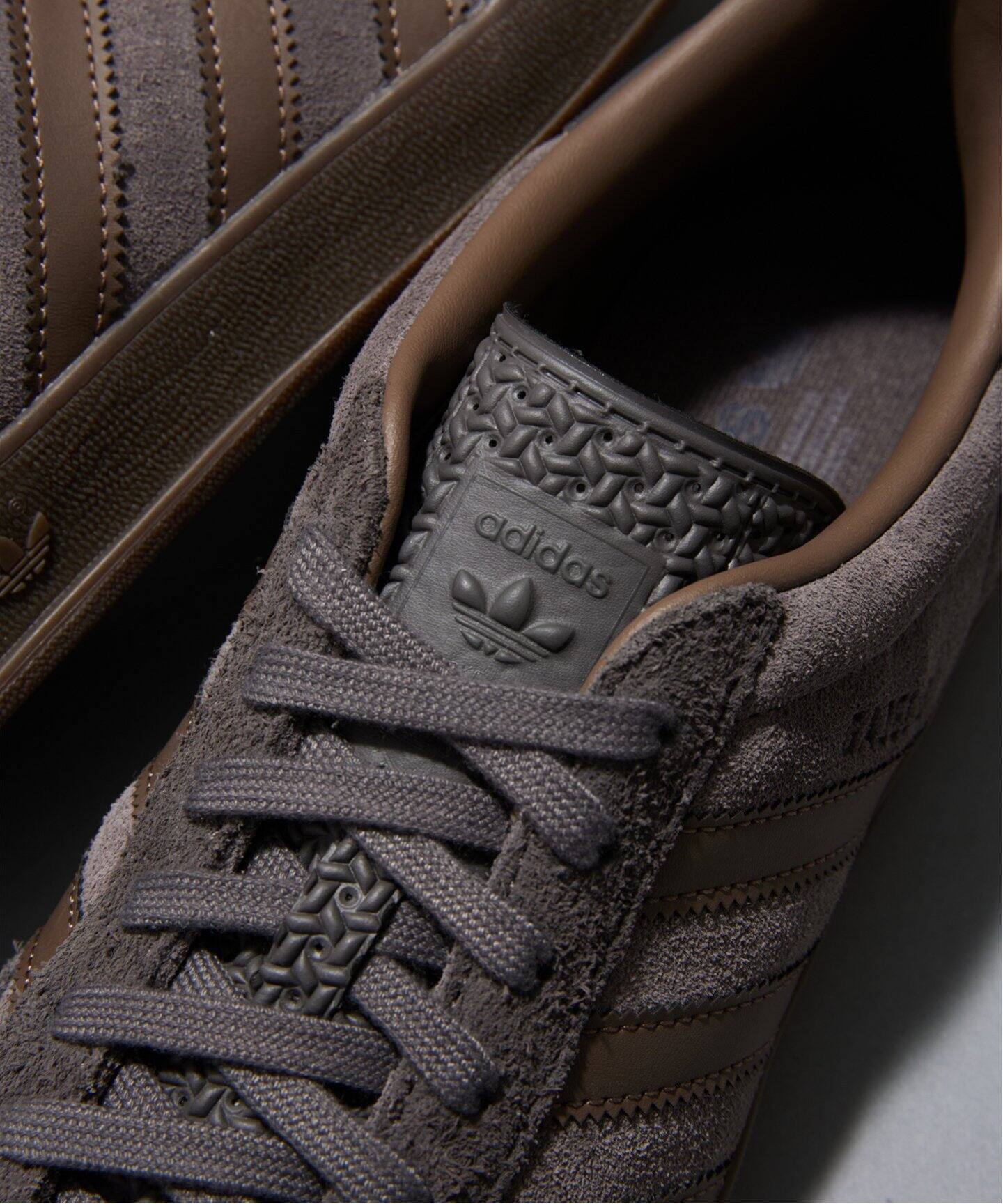 adidas Originals / アディダス オリジナルス Exclusive GAZELLE