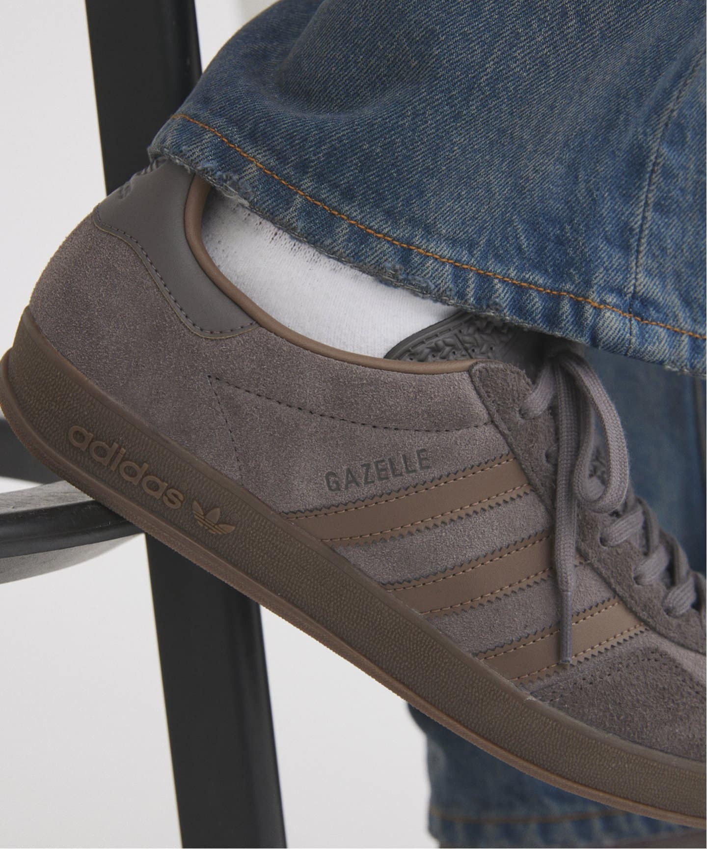 ジャーナルスタンダード別注 adidas GAZELLE ガゼル　グレー ジャーナルスタンダード JOURNAL STANDARD 別注【adidas