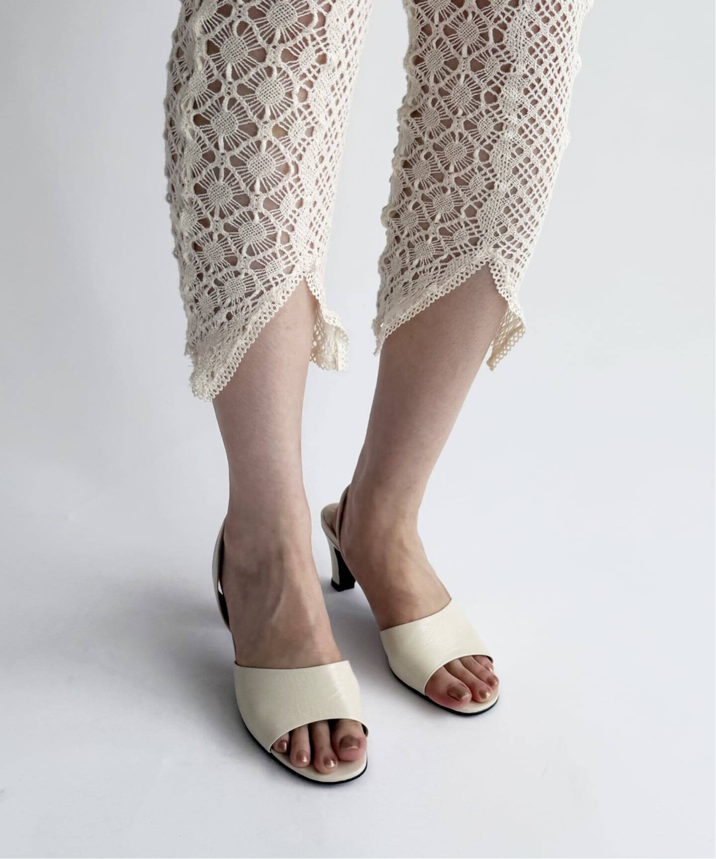 SAYA ホワイト オープントゥ サンダル SAYA ホワイト オープントゥ サンダル