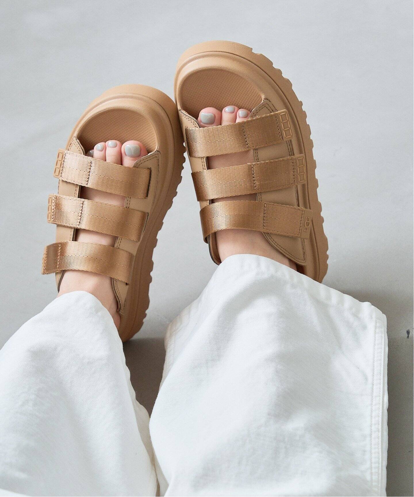 UGG/アグ W GOLDENGLOW SLIDE（サンダル）｜LE TALON（ル タロン）の