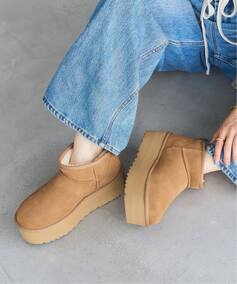 UGG/アグ W CLASSIC ULTRA MINI PLATFORM（ブーティ・ショートブーツ 