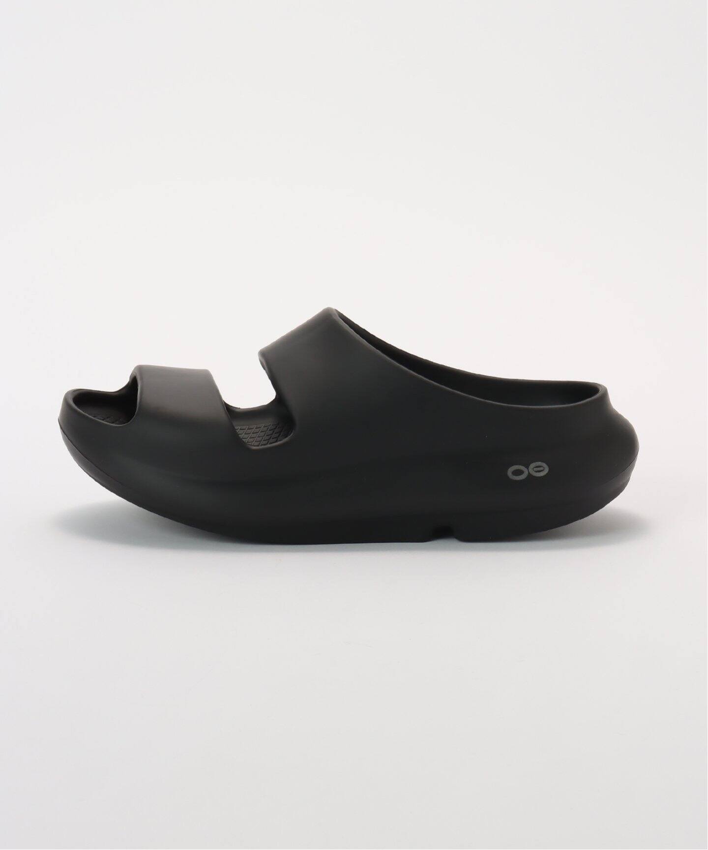 OOFOS OOyea 25cm ブラック　厚底 OOFOS ウーフォス ウーヤー ブラック OOyea BLACK 2000970050252