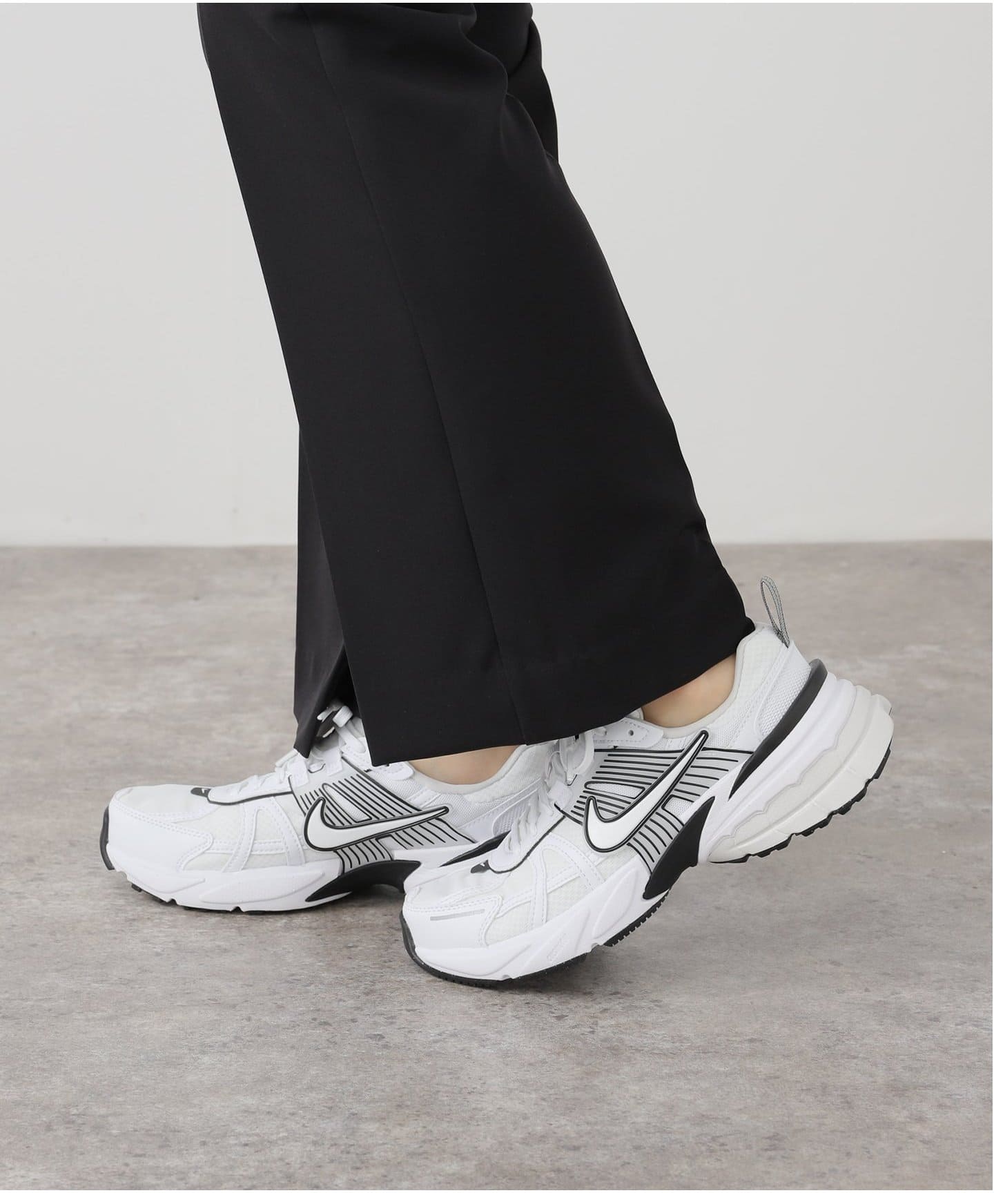 NIKE V2K ラン ロトッフ スニカ HF5342 100 $_57.JPG?set_id=8800005007