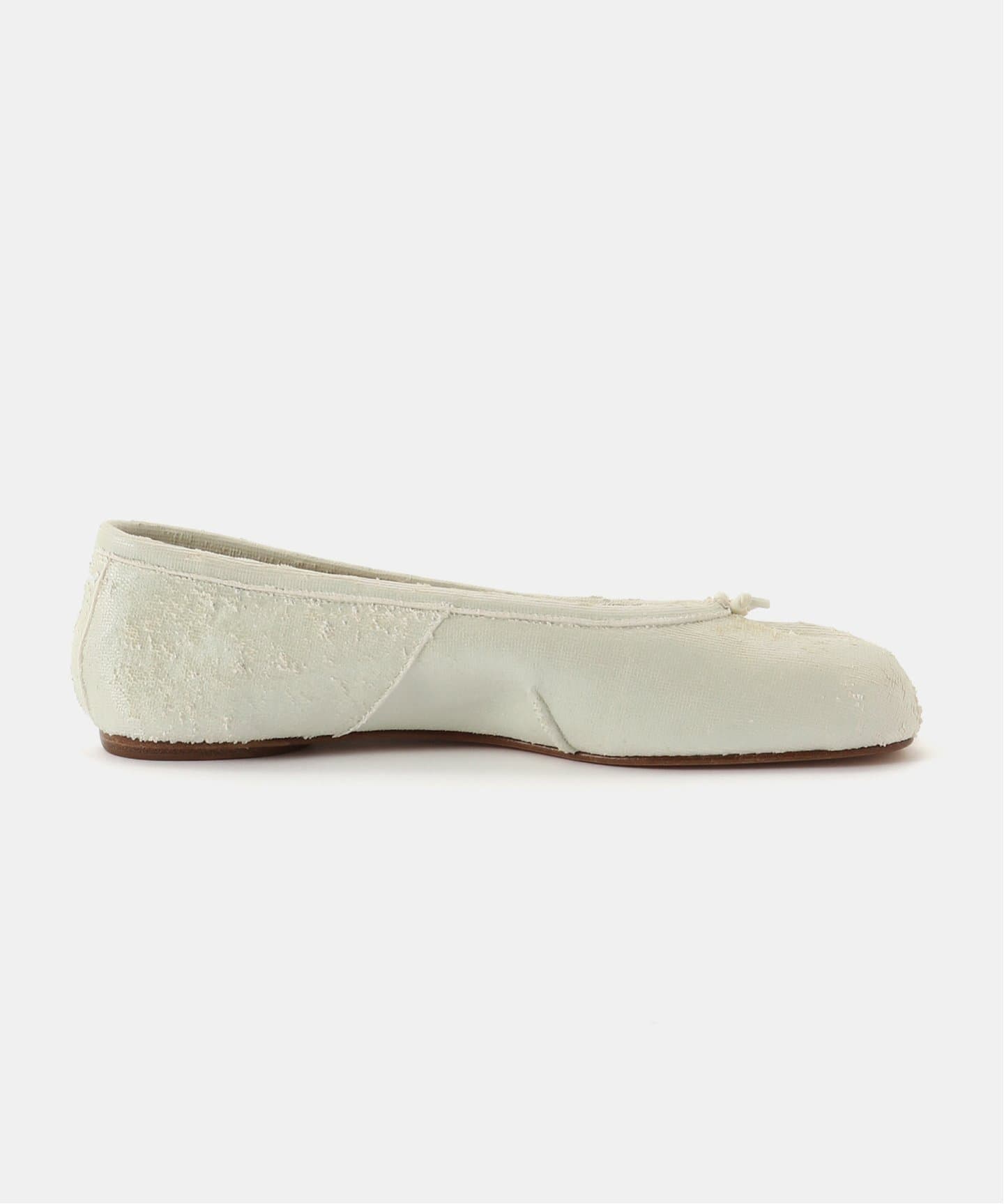 フラットシューズ MAISON MARGIELA 'Tabi New' ballet flats White Tabi ペインテッドレザー スプリットトゥ バレエシューズ MAISON