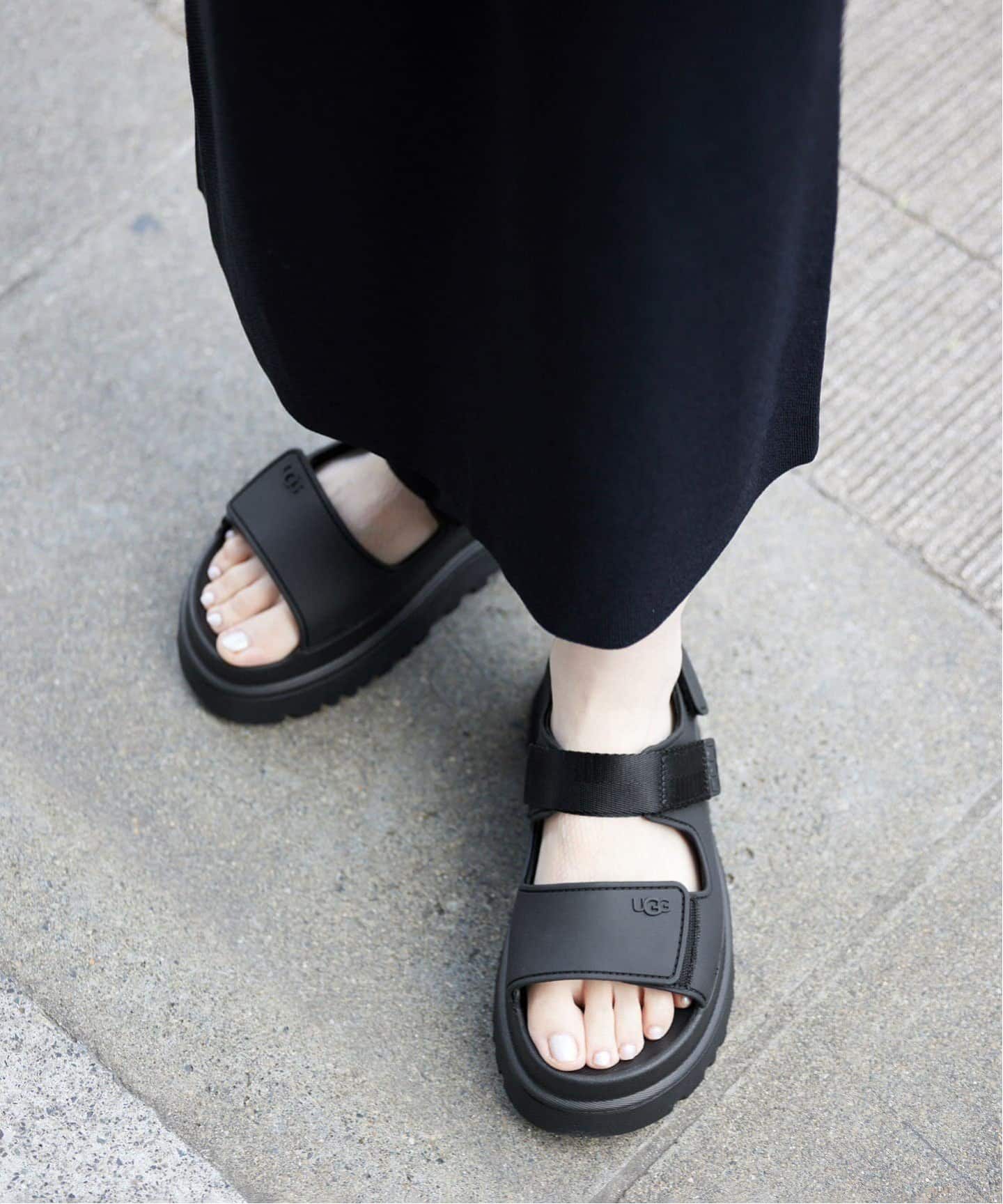 一部WEB限定/追加》 UGG/アグ GoldenGlow Sandal W GOLDENGLOW