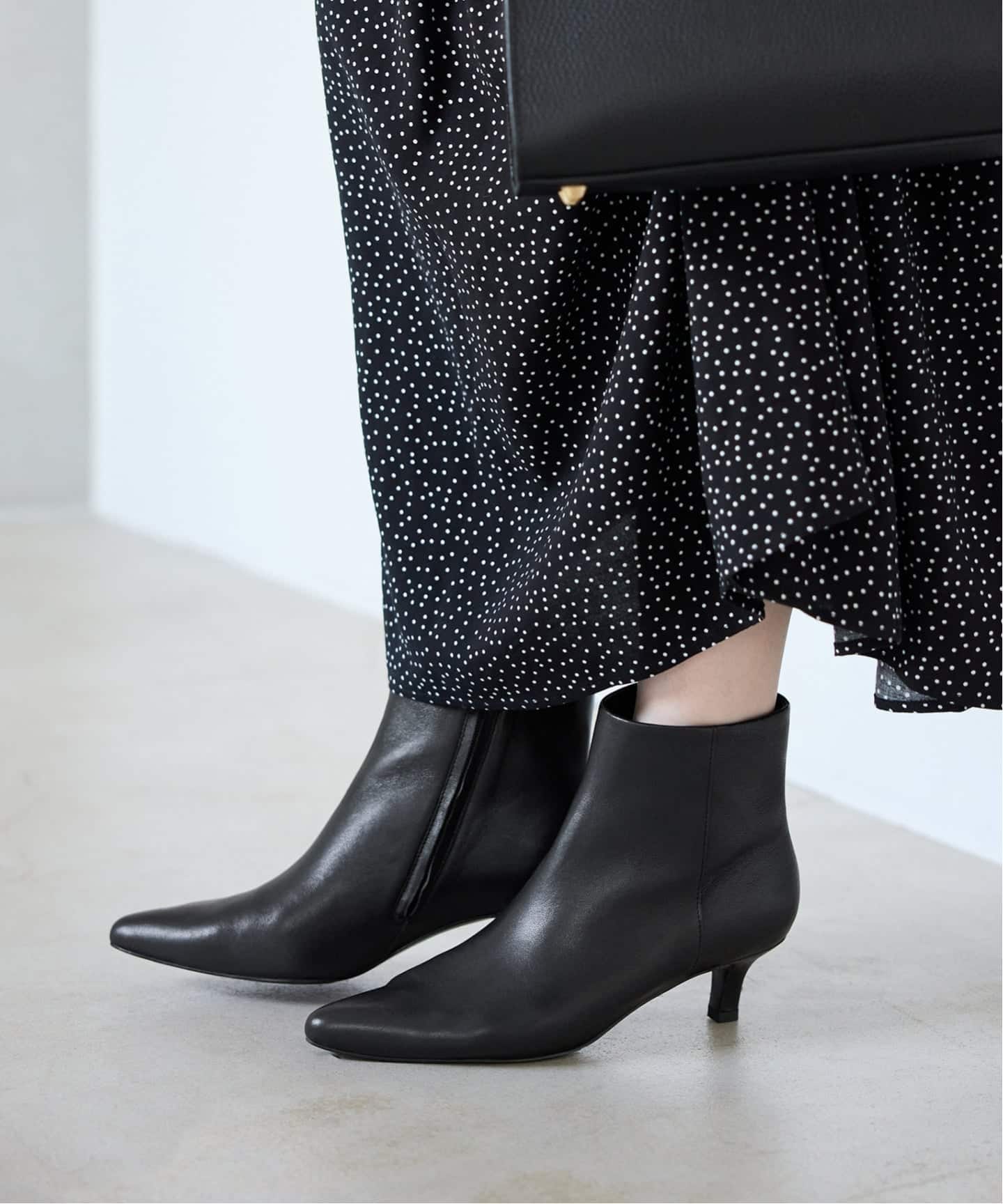 【美品】SLOBE IENA ポインテッドトゥ ショートブーツ ブラック23.5 追加》SLOBE ポインテッドブーツ（ブーティ・ショートブーツ）｜SLOBE