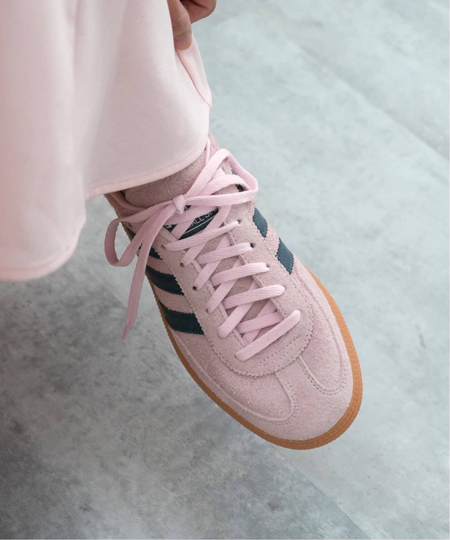 adidas/アディダス HANDBALL SPEZIAL W IF6561（スニーカー）｜SLOBE 