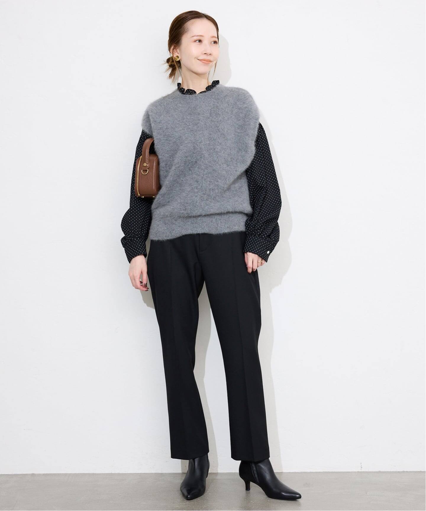 【美品】SLOBE IENA ポインテッドトゥ ショートブーツ ブラック23.5 WEB限定/追加2予約》SLOBE ポインテッドブーツ（ブーティ・ショート