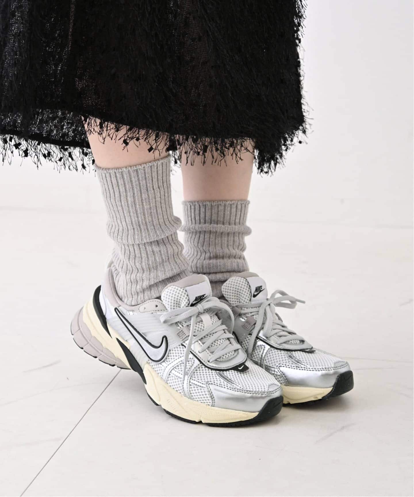 追加》NIKE/ナイキ V2Kラン FD0736-100（スニーカー）｜SLOBE