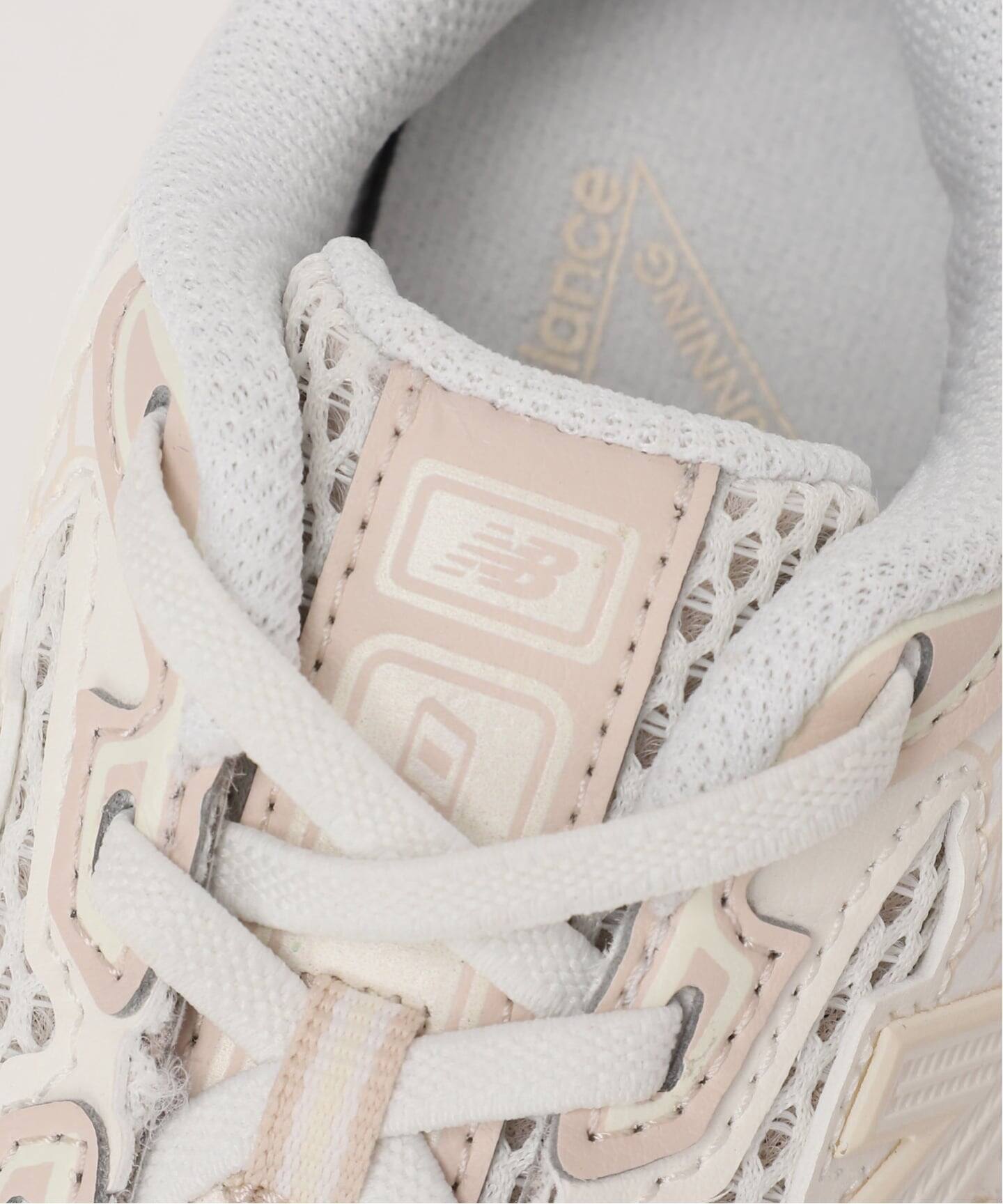 NinaホワイトXS 正規品・送料無料】ALAÏA / NEO MINA 20 VIENNE BAG | BOLS・1987 公式