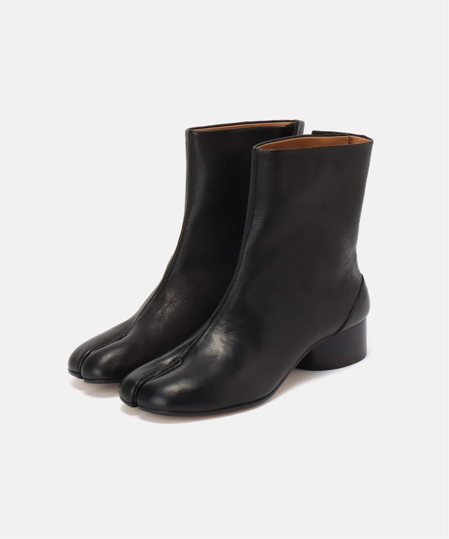 直営店☆MaisonMargiela☆TABI レザー アンクル ブーツ H30 MAISON MARGIELA Tabi レザー スプリットトゥ アンクルブーツ