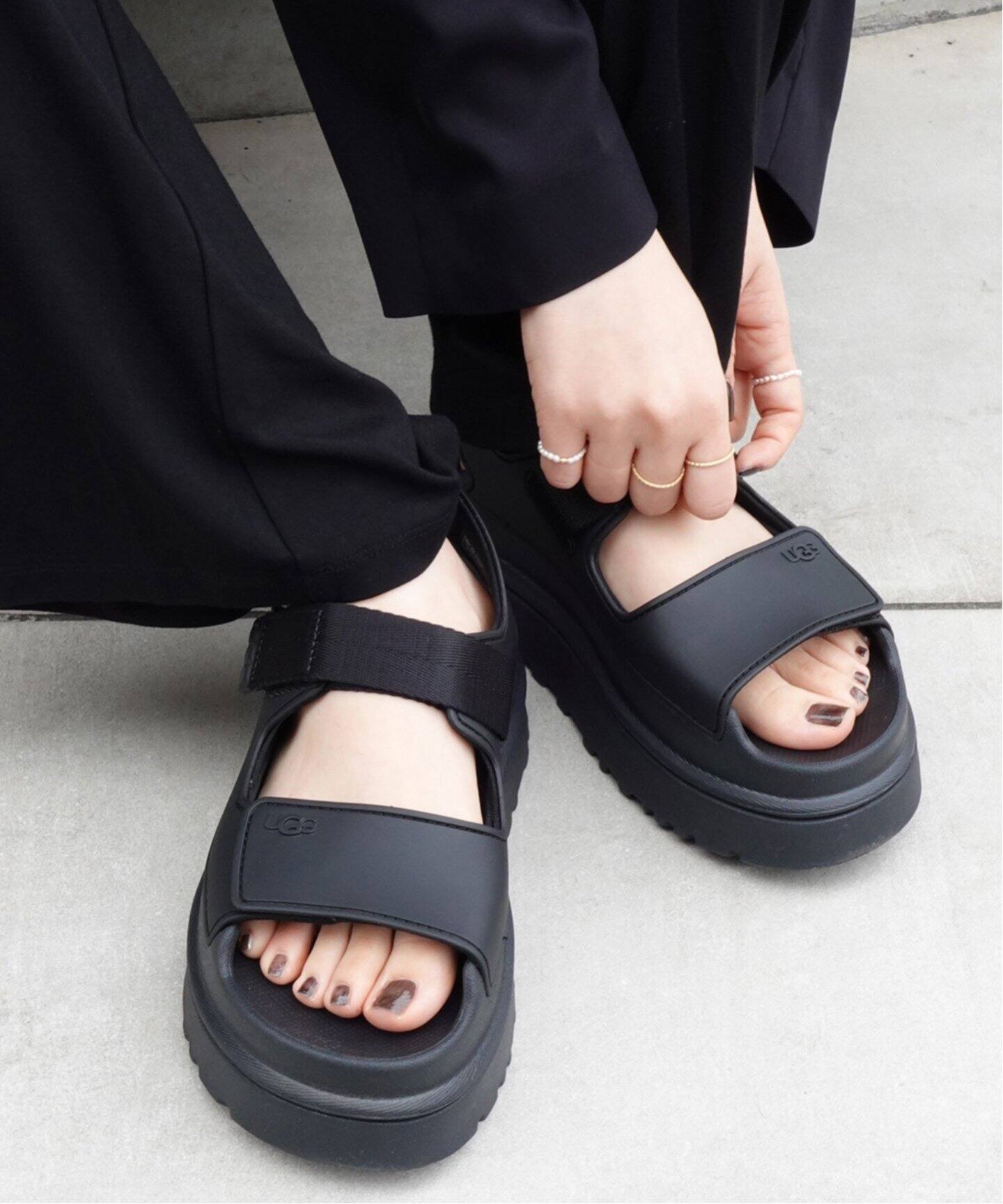 追加》UGG / アグ THE GOLDEN GLOW サンダル（サンダル）｜Plage  