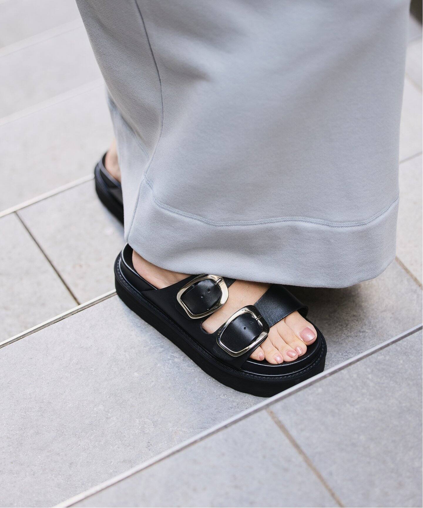 予約》CAMINANDO カミナンド 別注ボリュームソールサンダル（サンダル  