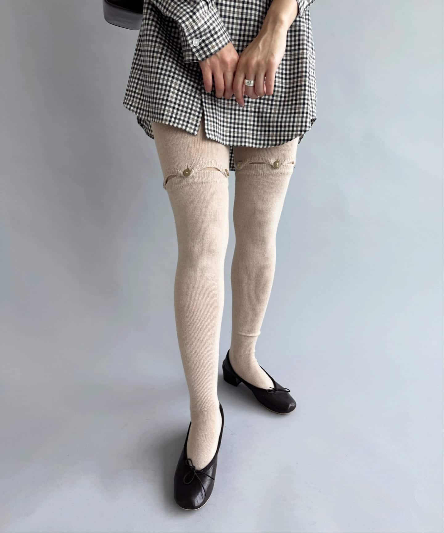 BASERANGE/ベースレンジ】PRE BUTTON TIGHTS（ソックス・靴下