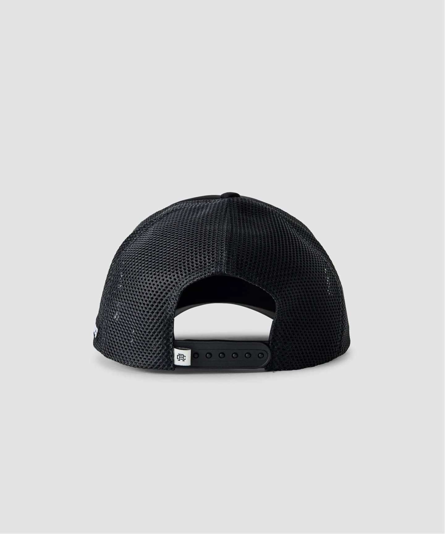 OLD ENGLISH TRUCKER CAP（キャップ）｜REIGNING CHAMP