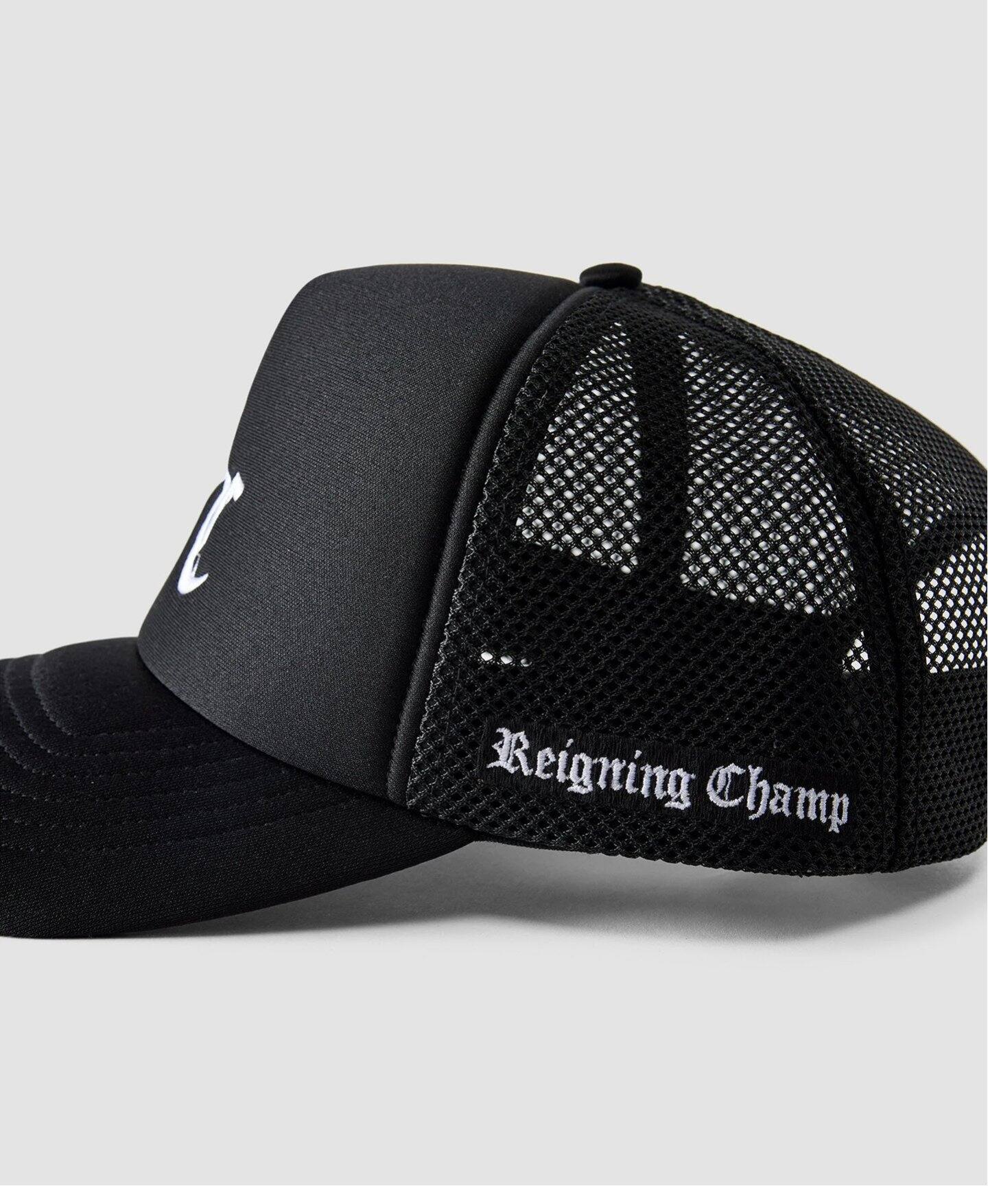 OLD ENGLISH TRUCKER CAP（キャップ）｜REIGNING CHAMP