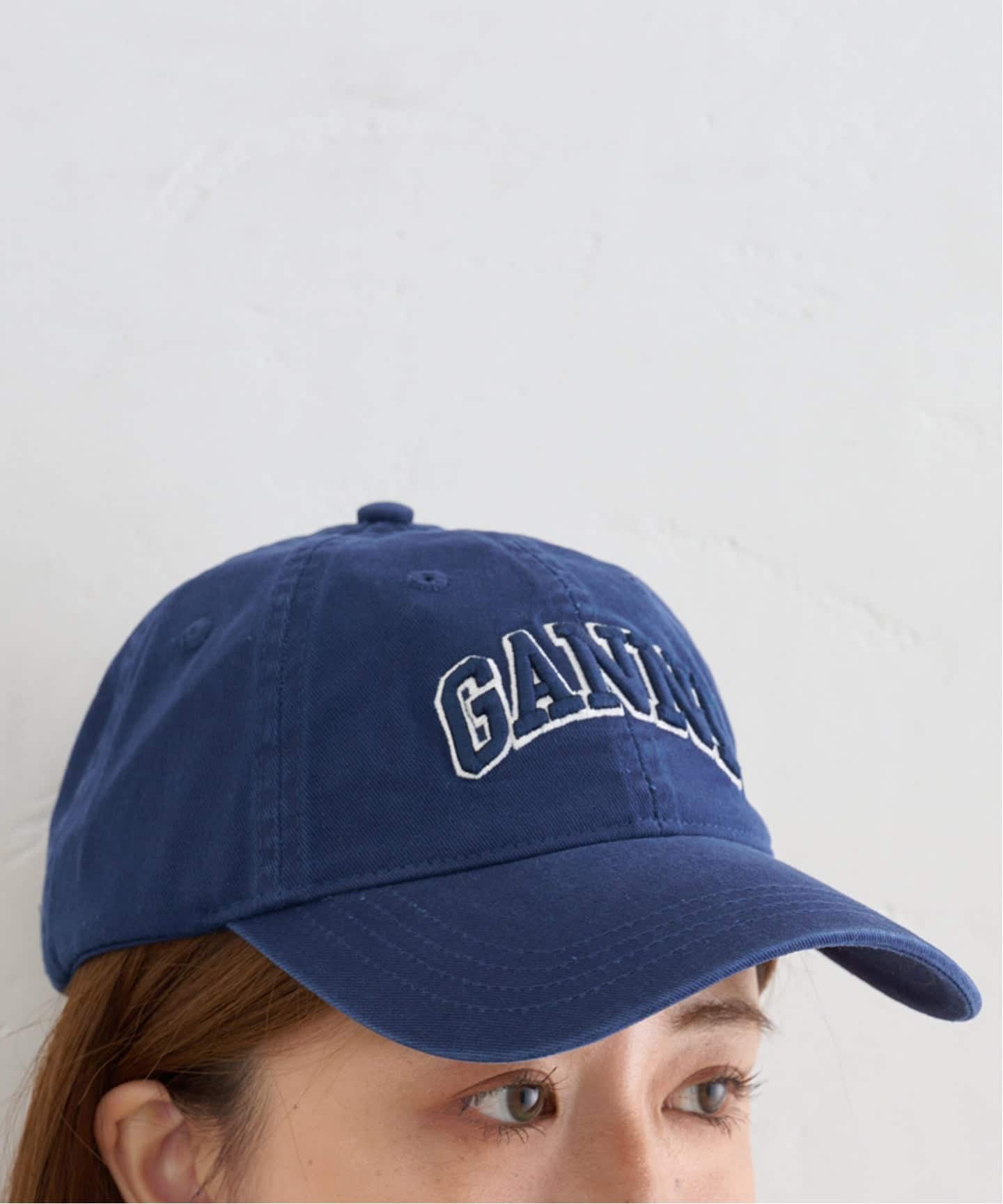 GANNI/ガニー Washed Cotton Canvas Cap Emb（キャップ）｜UBY Spick