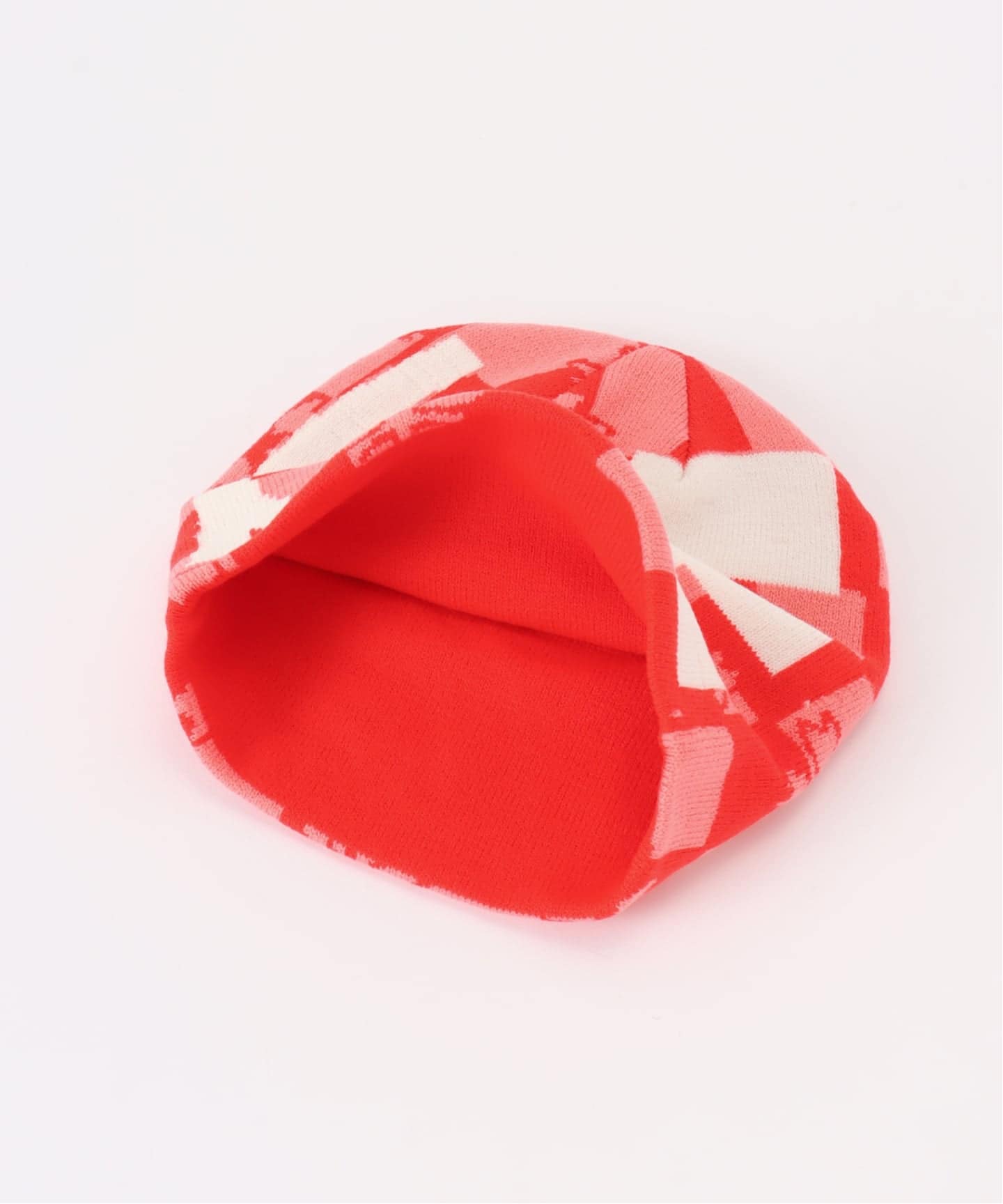 b.Eautiful/ビューティフル】Sakura Checker Beanie（ニットキャップ