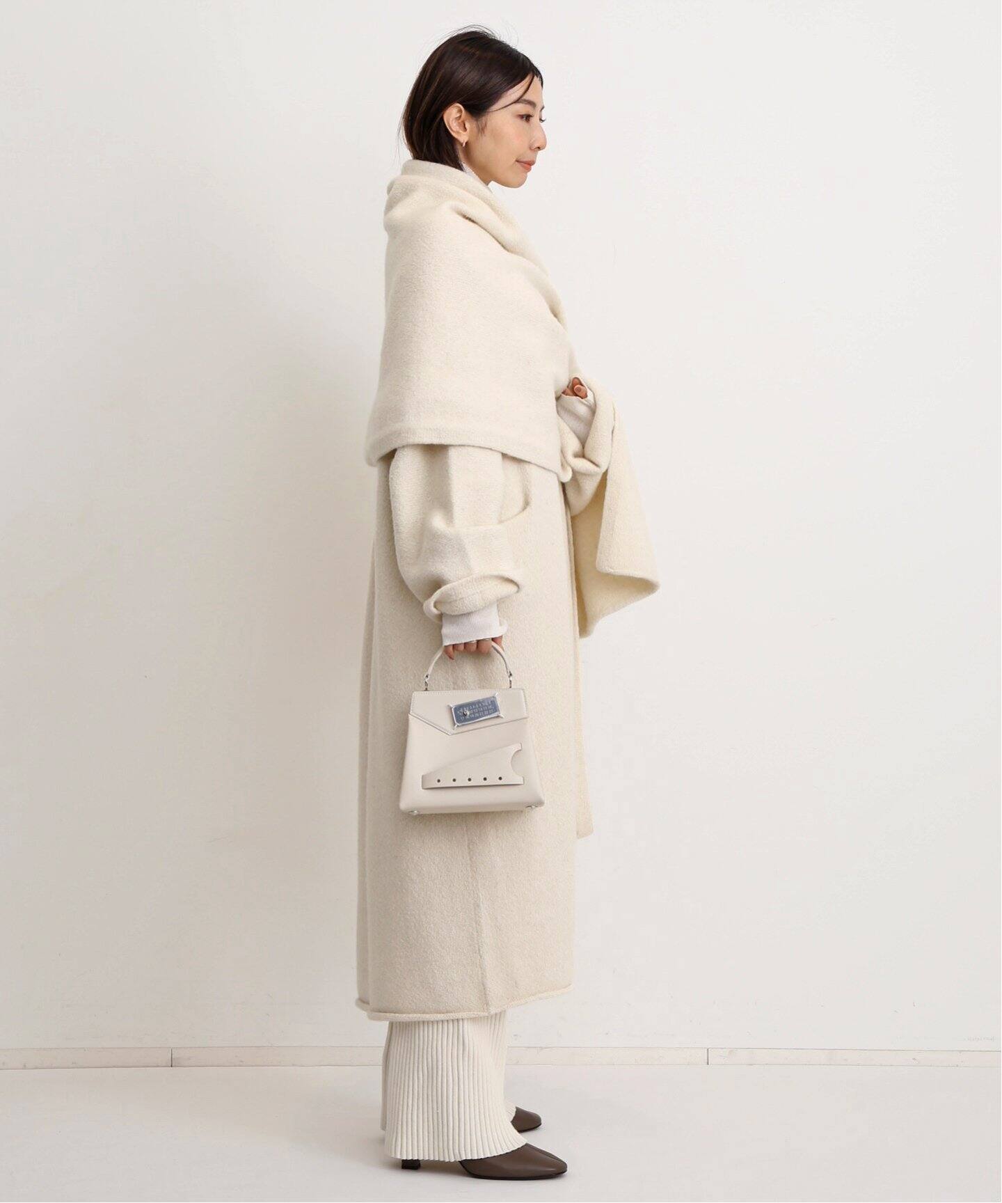 LAUREN MANOOGIAN/ローレン マヌージアン】 U CAPE（ストール）｜L  