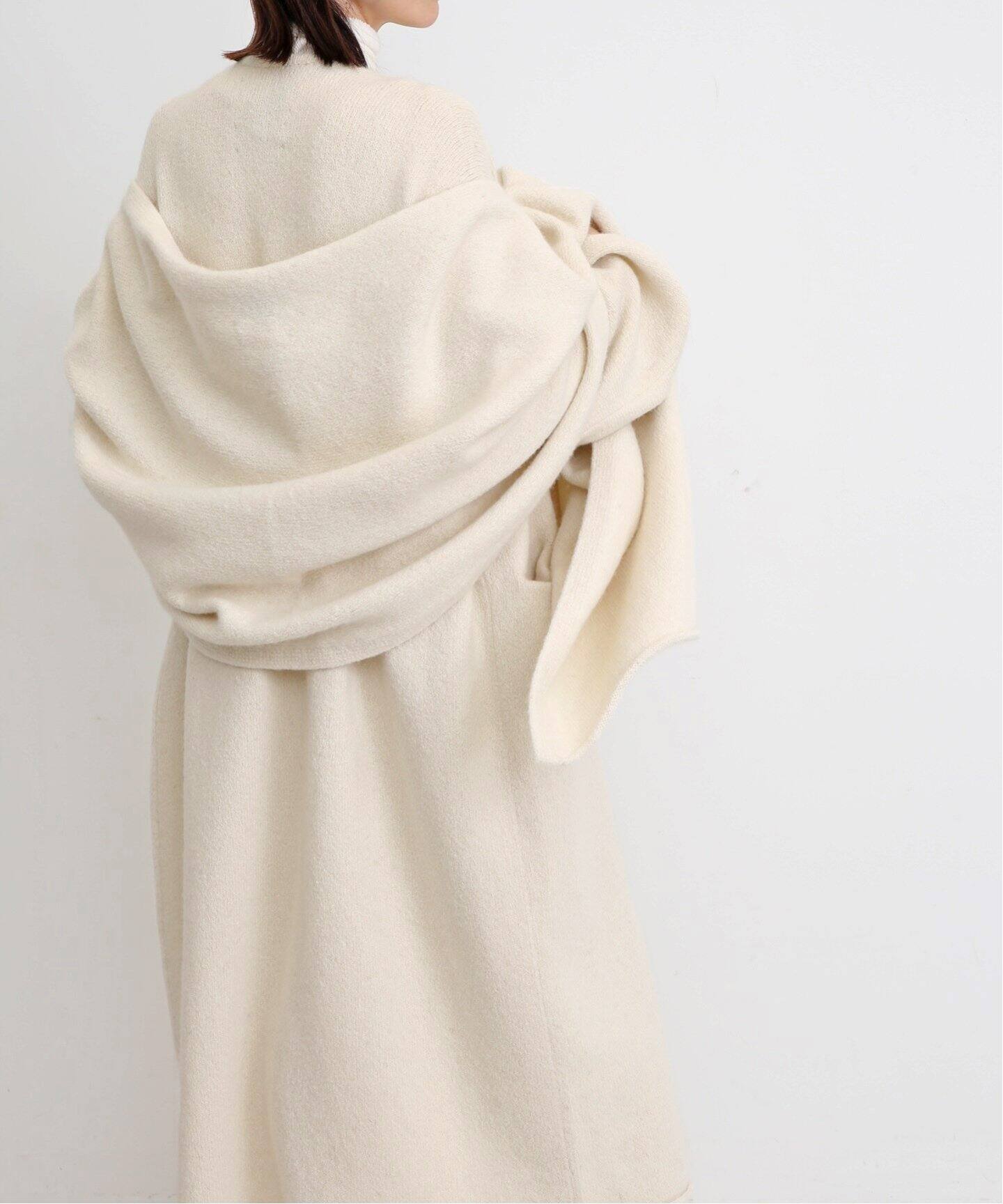 LAUREN MANOOGIAN/ローレン マヌージアン】 U CAPE（ストール）｜L  