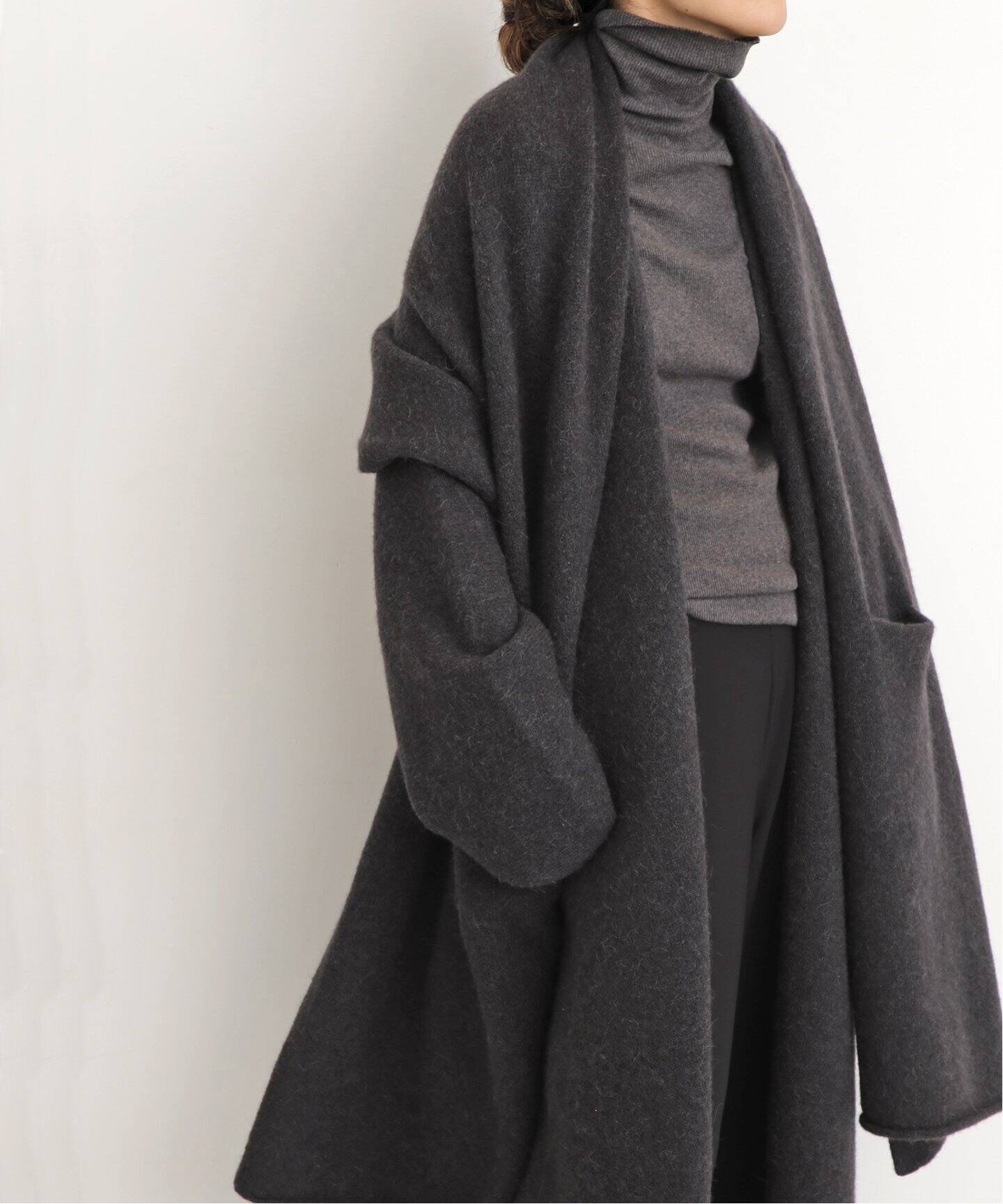 LAUREN MANOOGIAN/ローレン マヌージアン】 U CAPE（ストール）｜L  