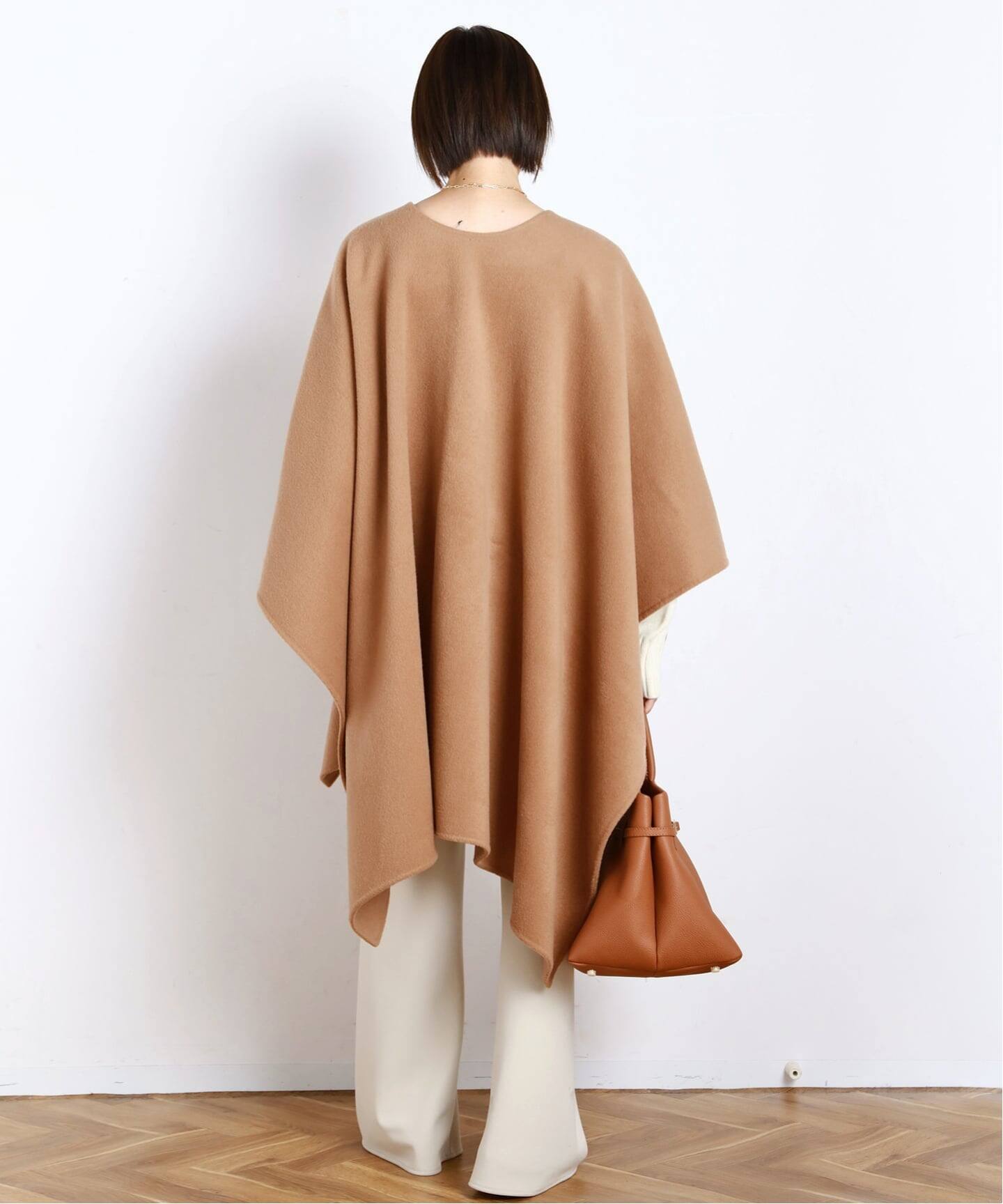 AP STUDIO ウラケ ポンチョ　キャメル THE CURATED/ザ キュレイテッド】 CAPE（ポンチョ・マント）｜AP