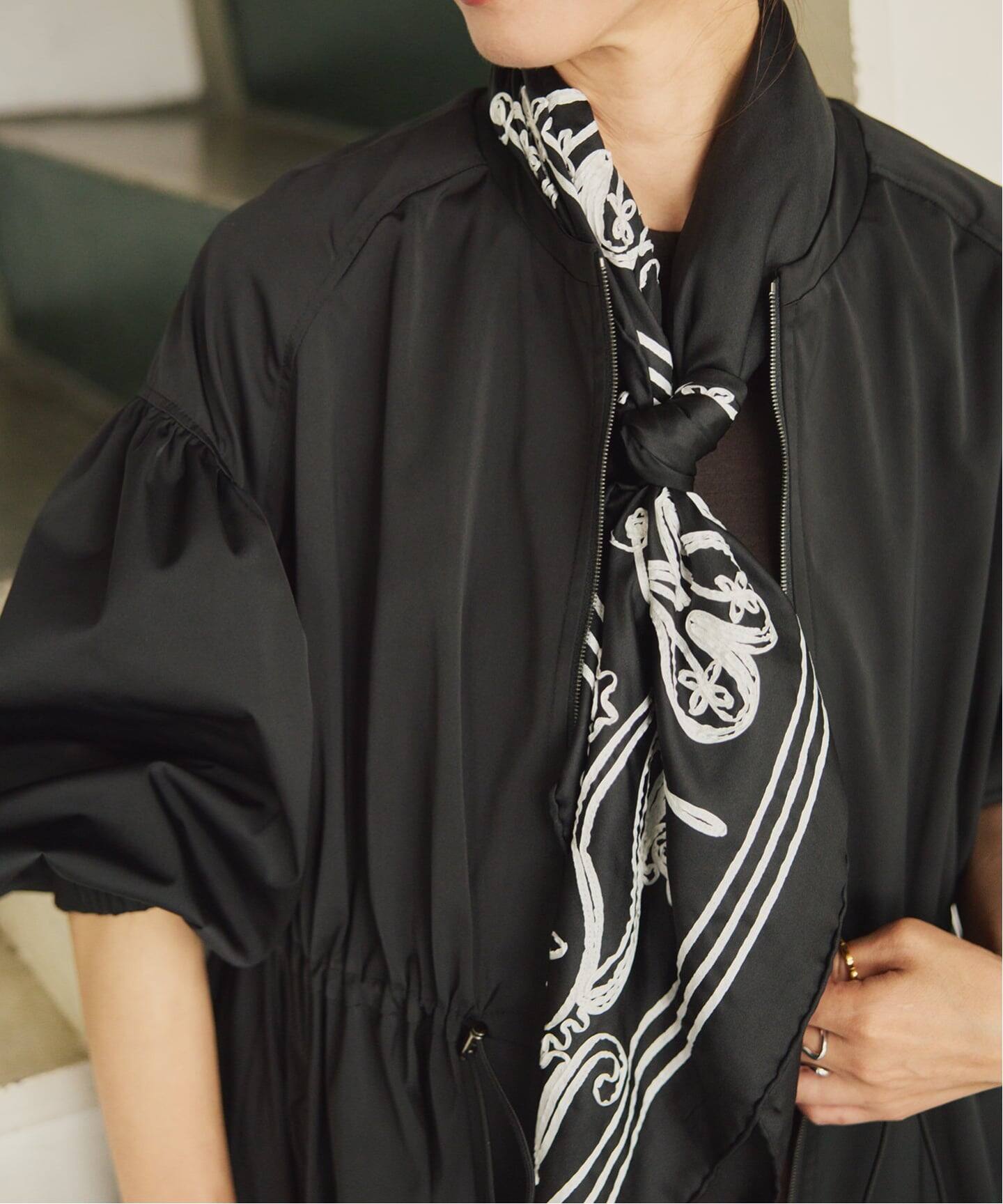 美品アソースメレ　asauce meler テープエンブロイダリーシルクスカーフ ASAUCE MELER テープエンブロイダリーバンダナスカーフ スカーフ